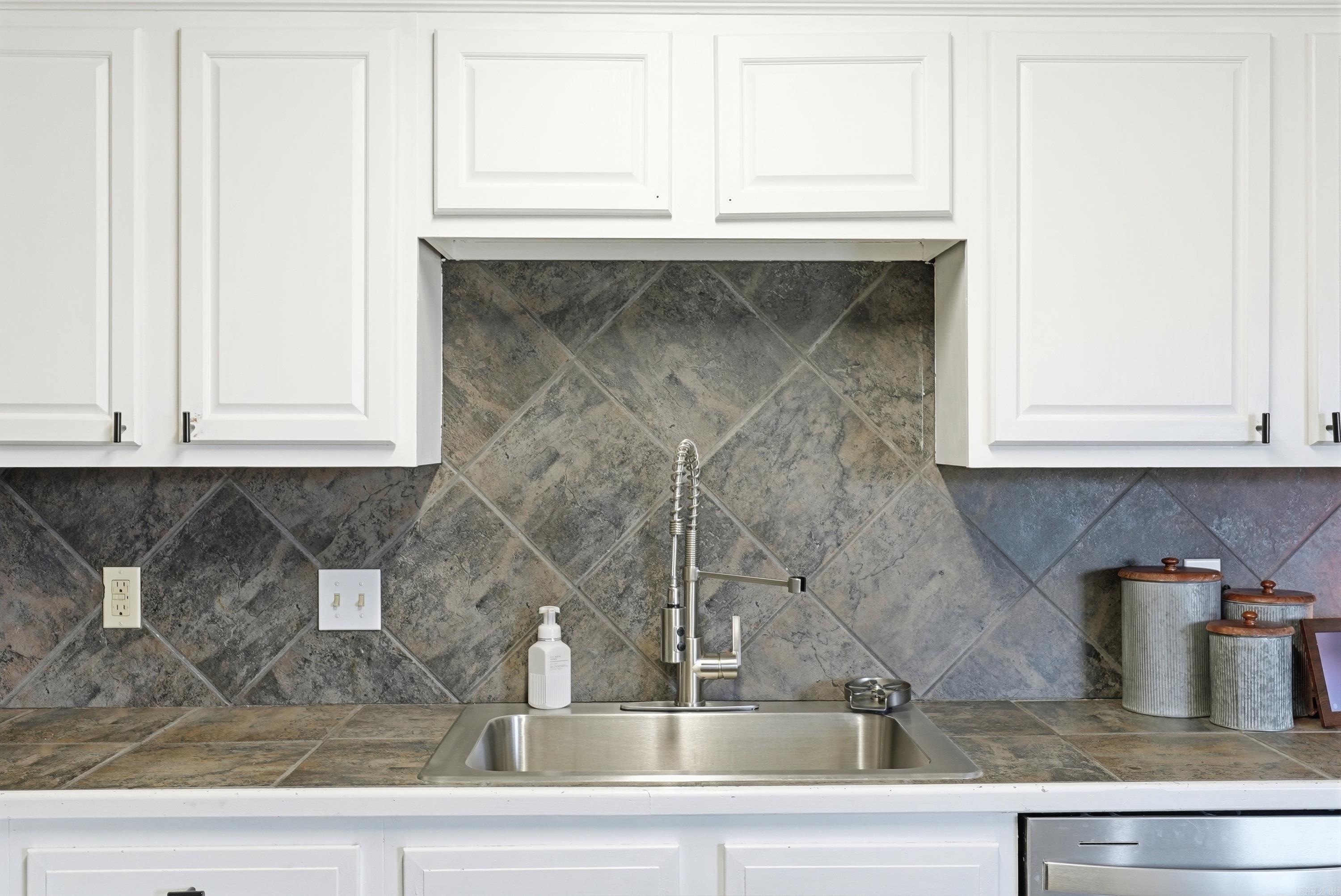 FREDERICK PLACE - Residential