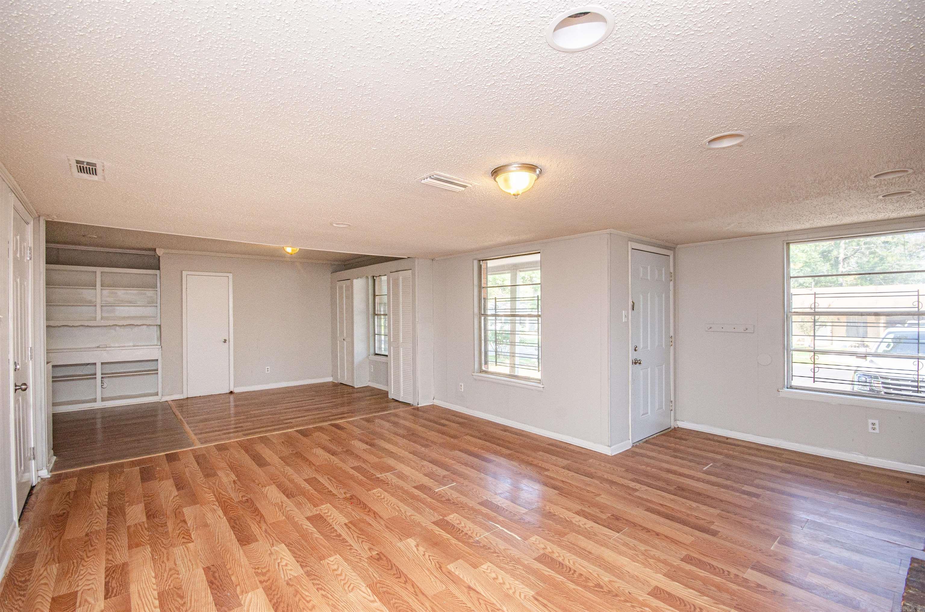 CONGRESS - Residential