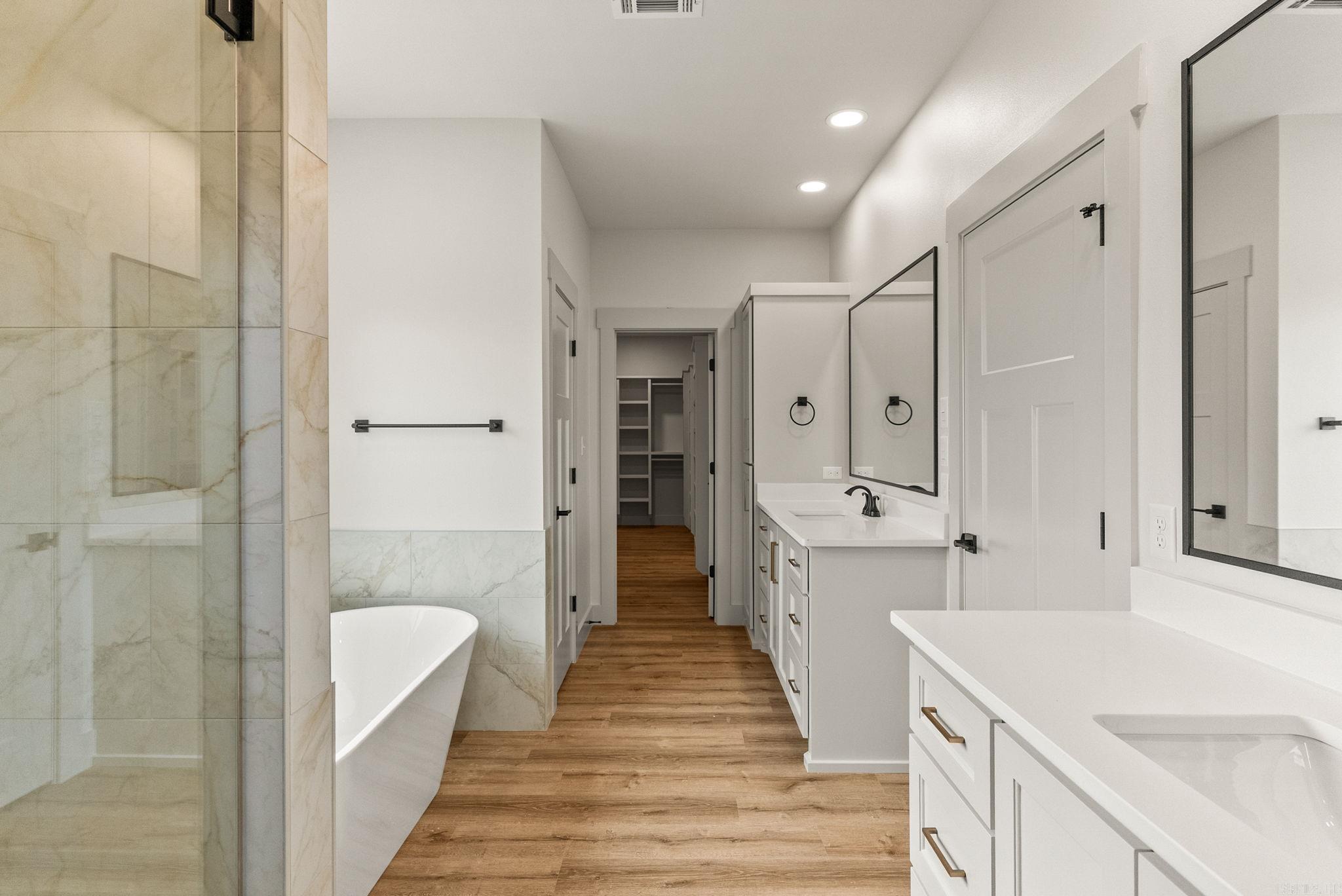 LANDING AT EMERALD ISLE - LAKE - Residential