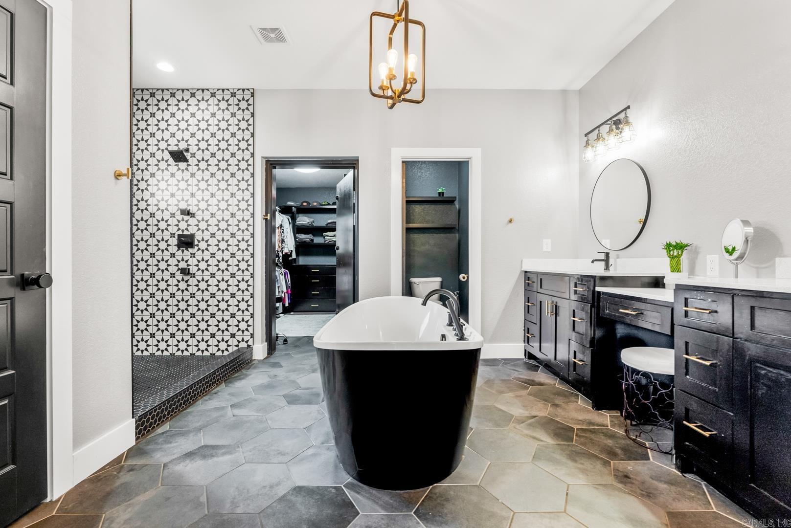 THE RIVER PLANTATION PH IV - Residential