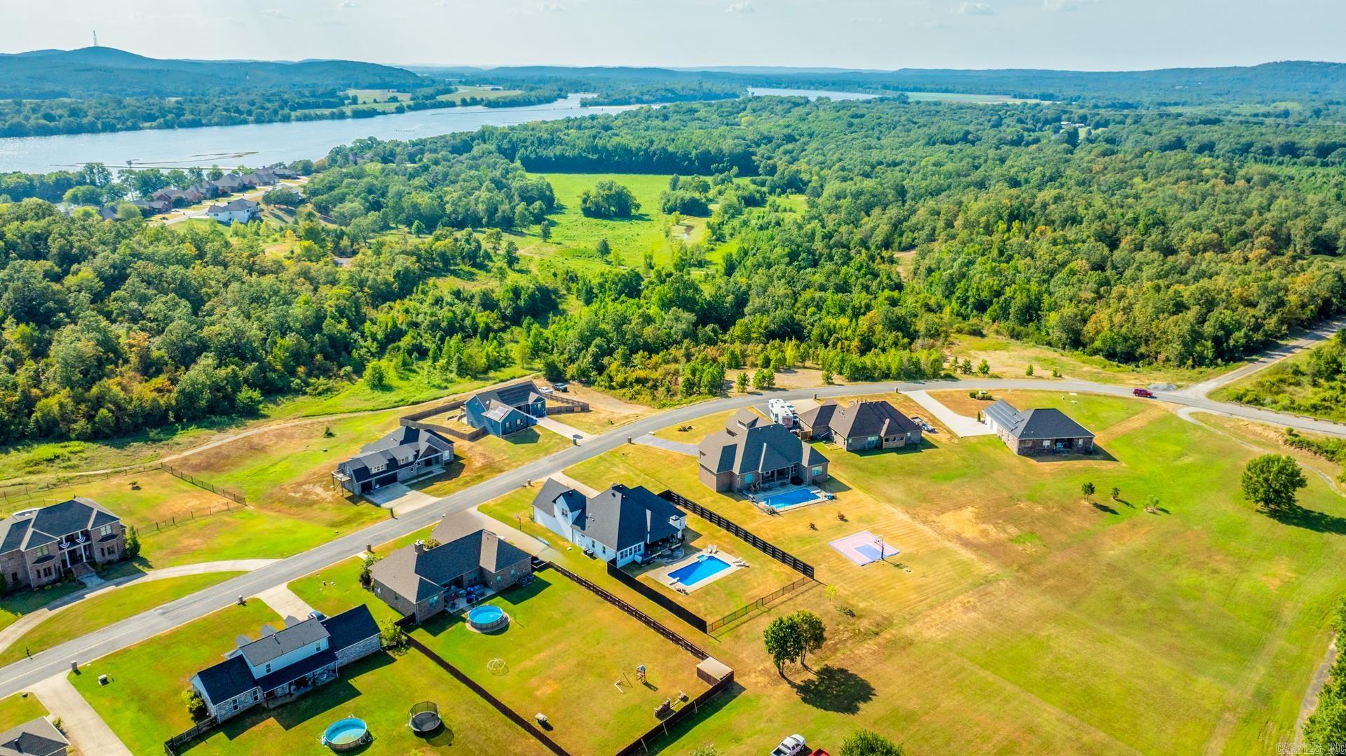 THE RIVER PLANTATION PH IV - Residential