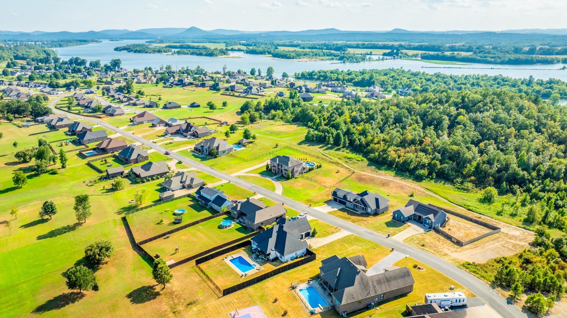 THE RIVER PLANTATION PH IV - Residential