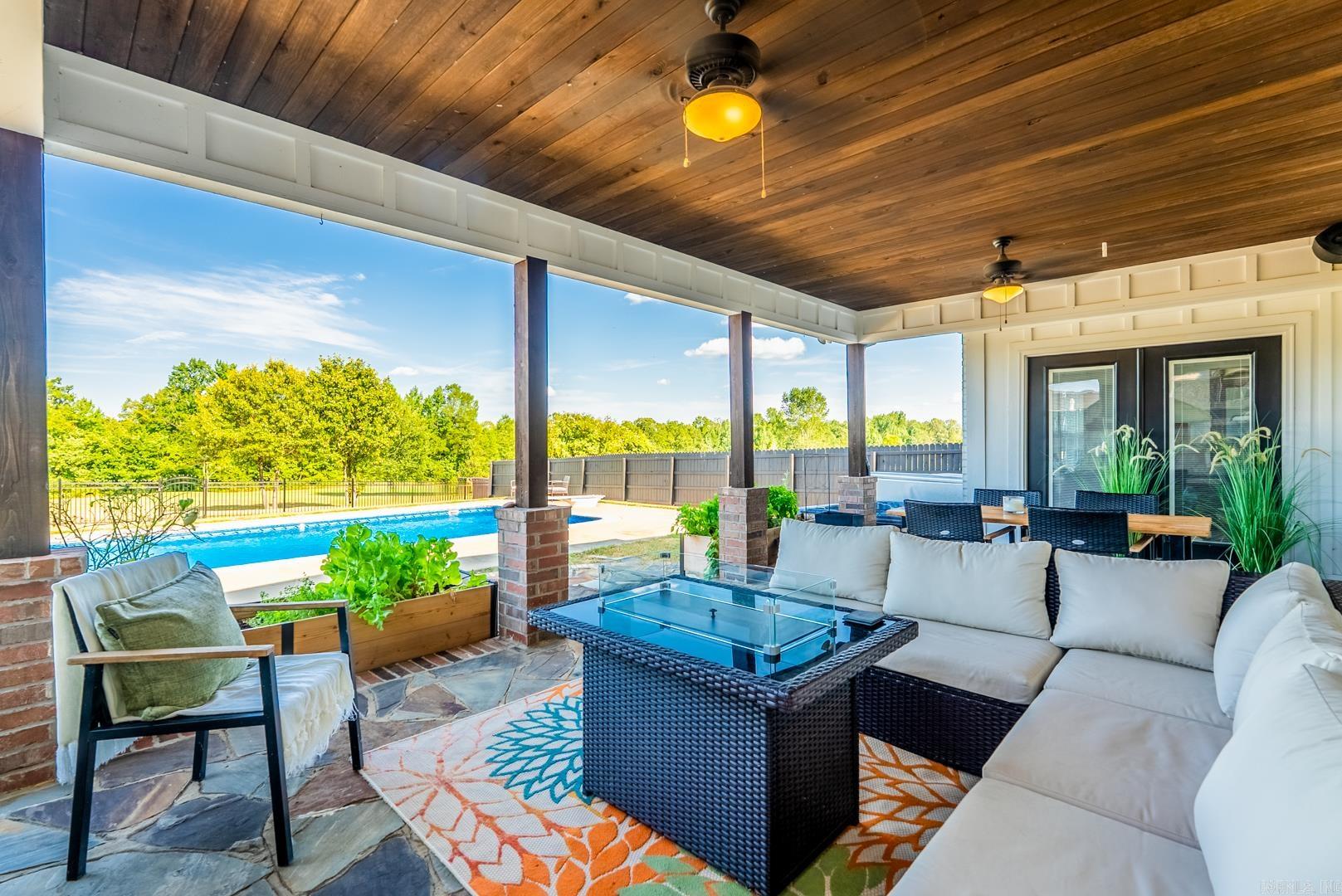 THE RIVER PLANTATION PH IV - Residential