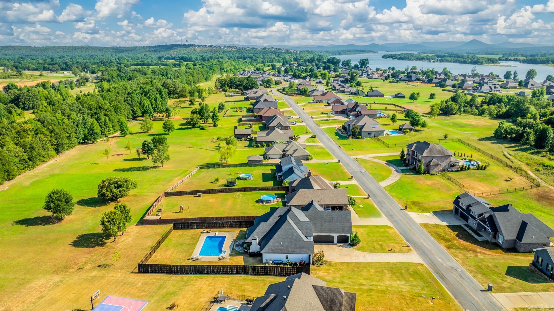 THE RIVER PLANTATION PH IV - Residential