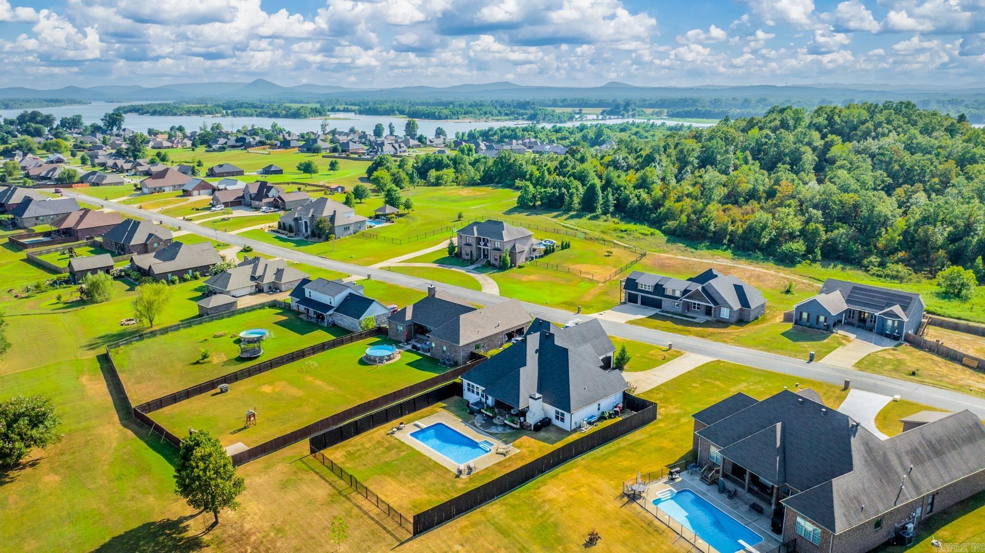 THE RIVER PLANTATION PH IV - Residential