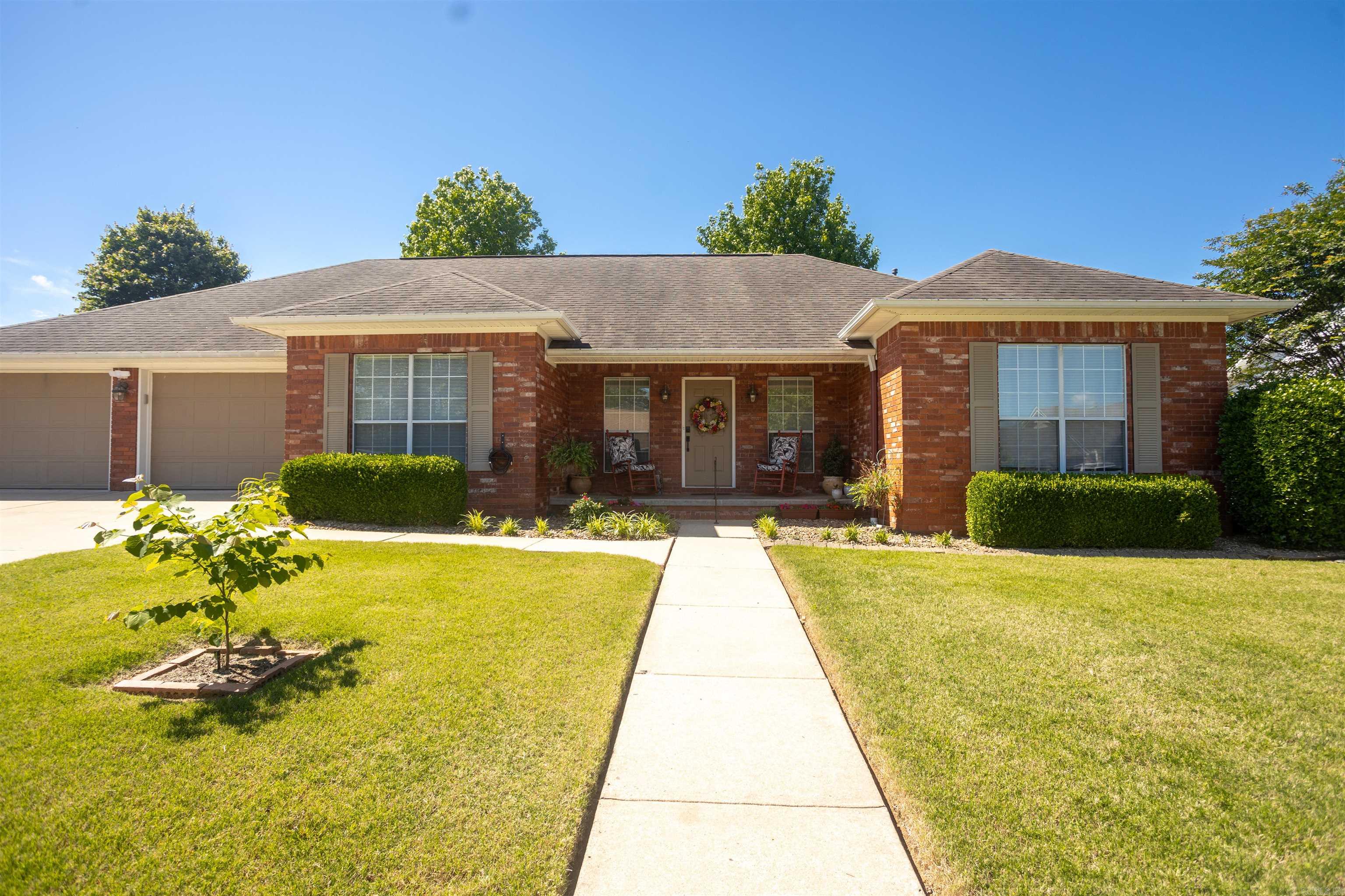 BROOKVIEW ESTATES - Residential