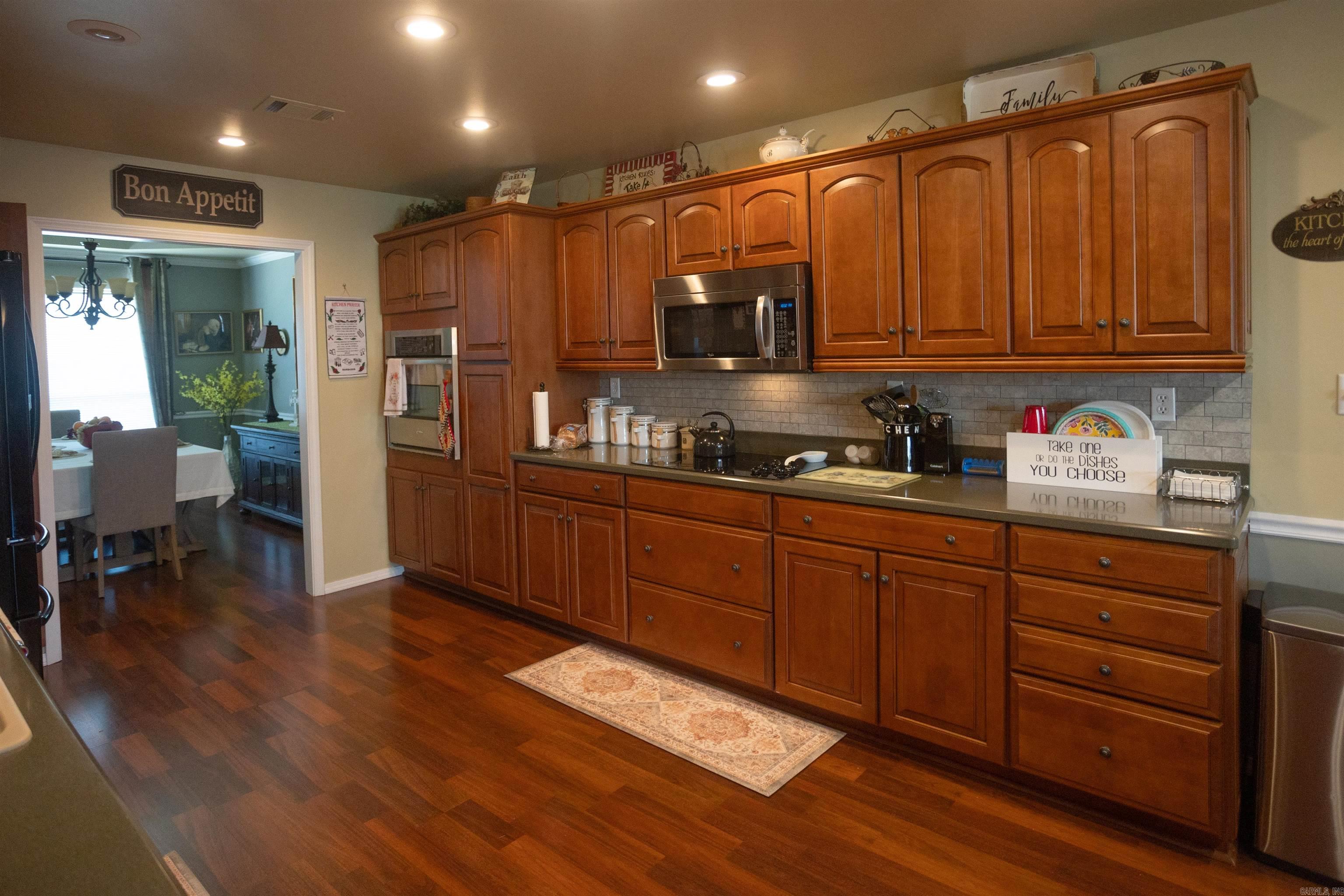 BROOKVIEW ESTATES - Residential
