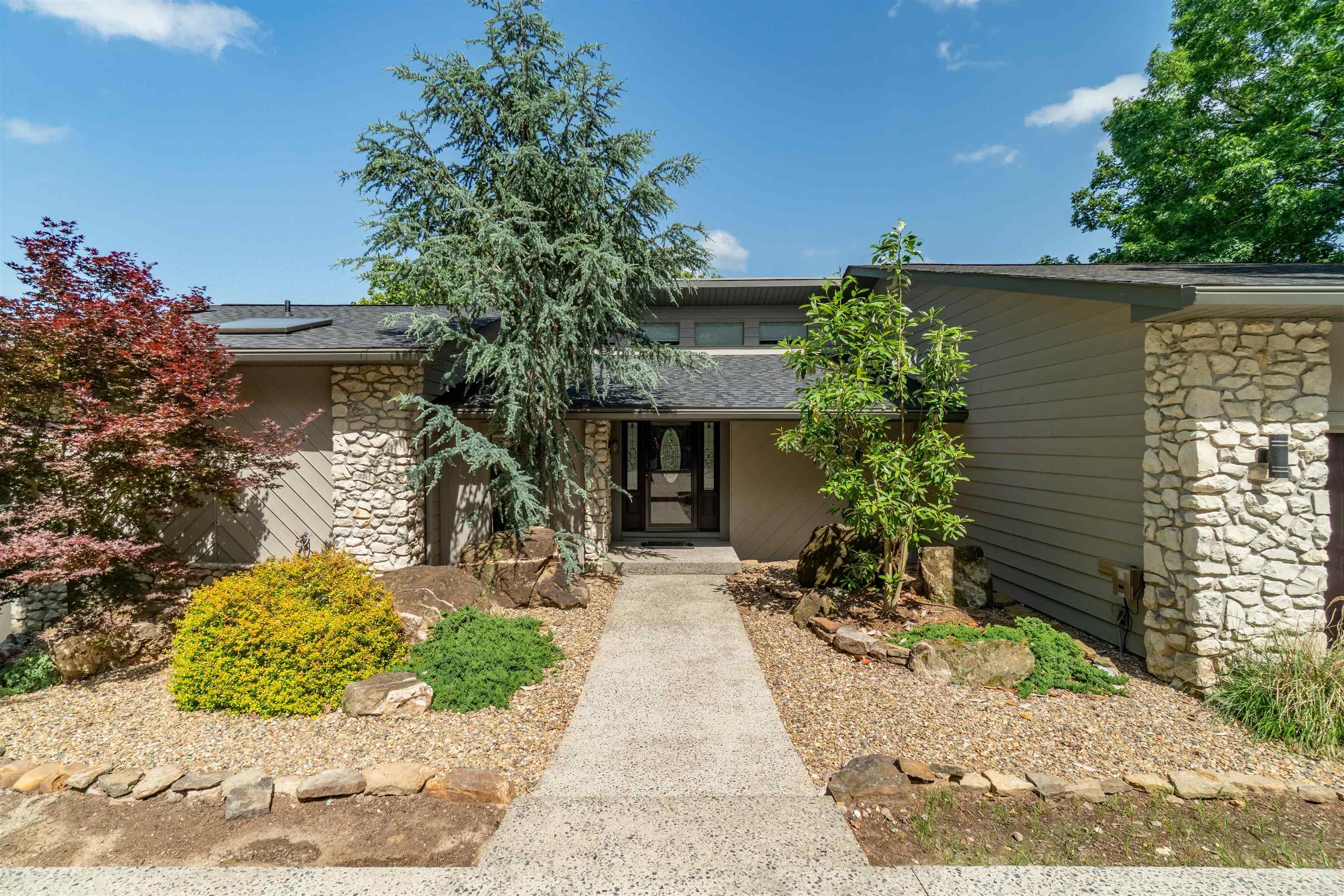Costa - Residential