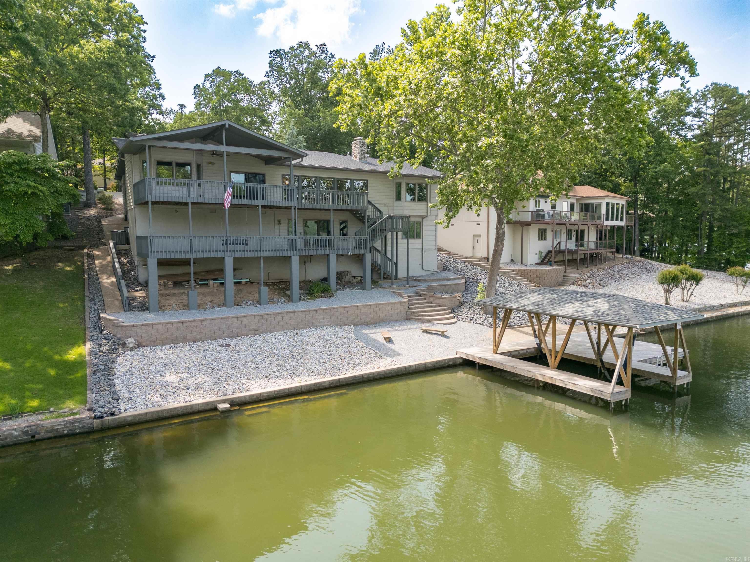 Costa - Residential