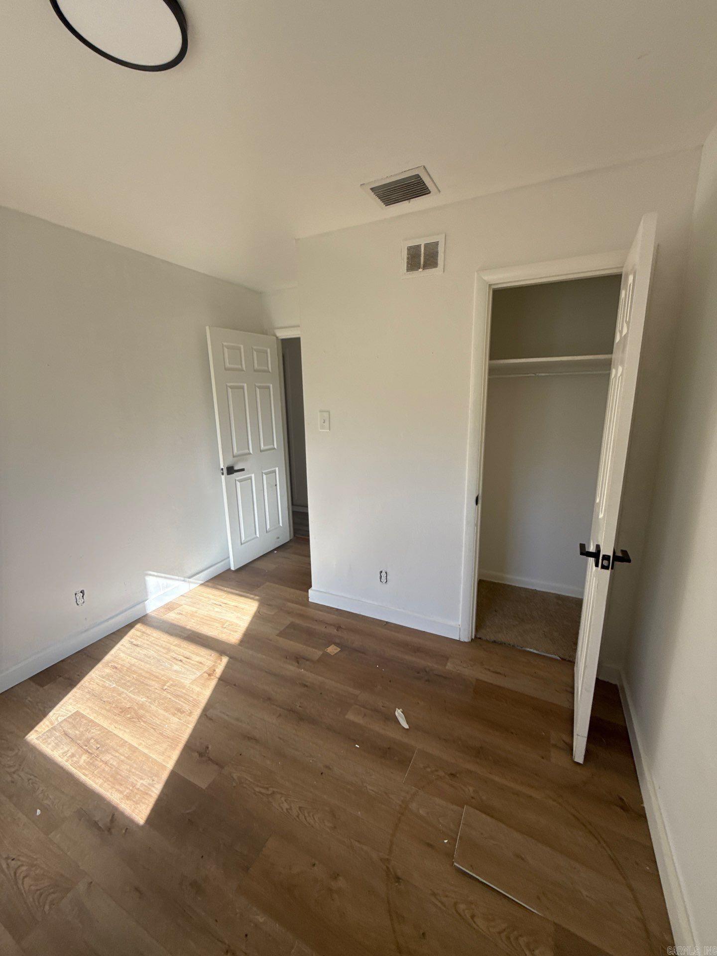 WAKEFIELD VILLAGE - Residential