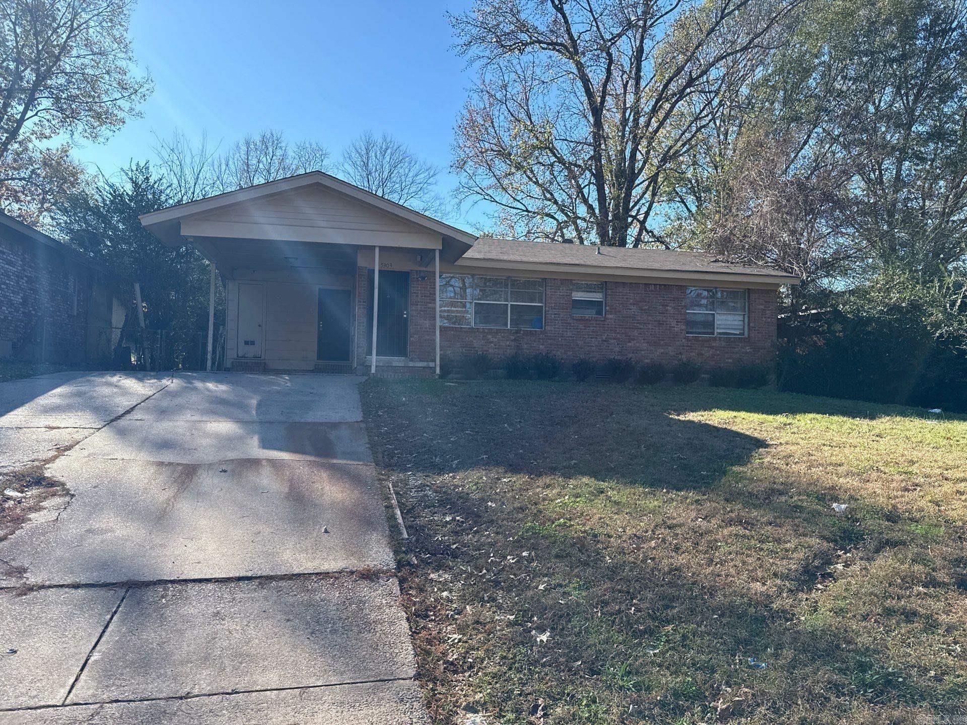 WAKEFIELD VILLAGE - Residential