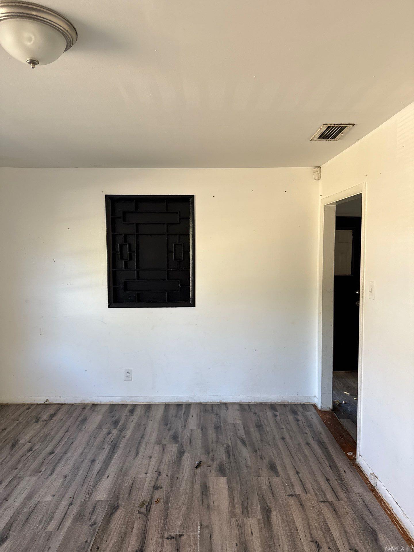 WAKEFIELD VILLAGE - Residential