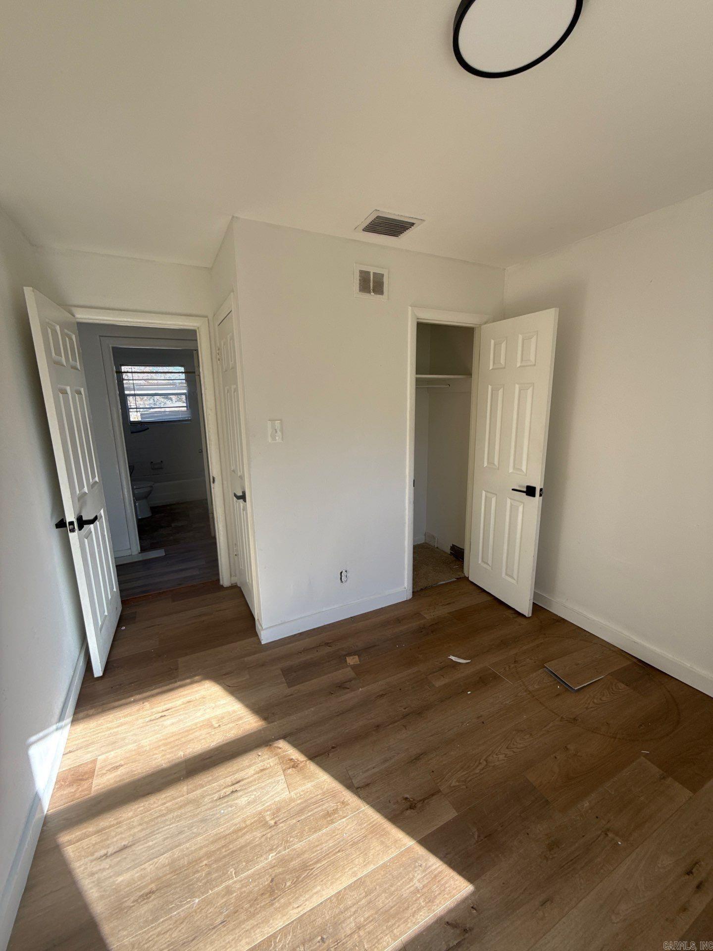 WAKEFIELD VILLAGE - Residential