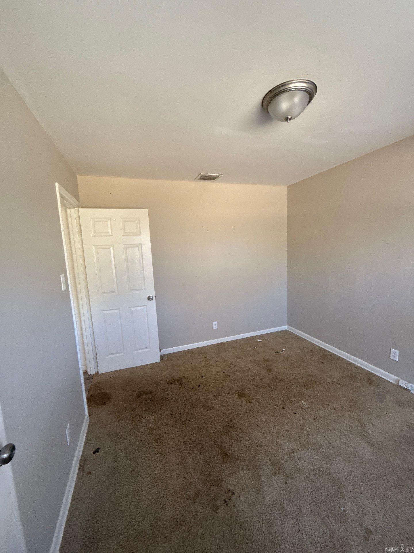 WAKEFIELD VILLAGE - Residential