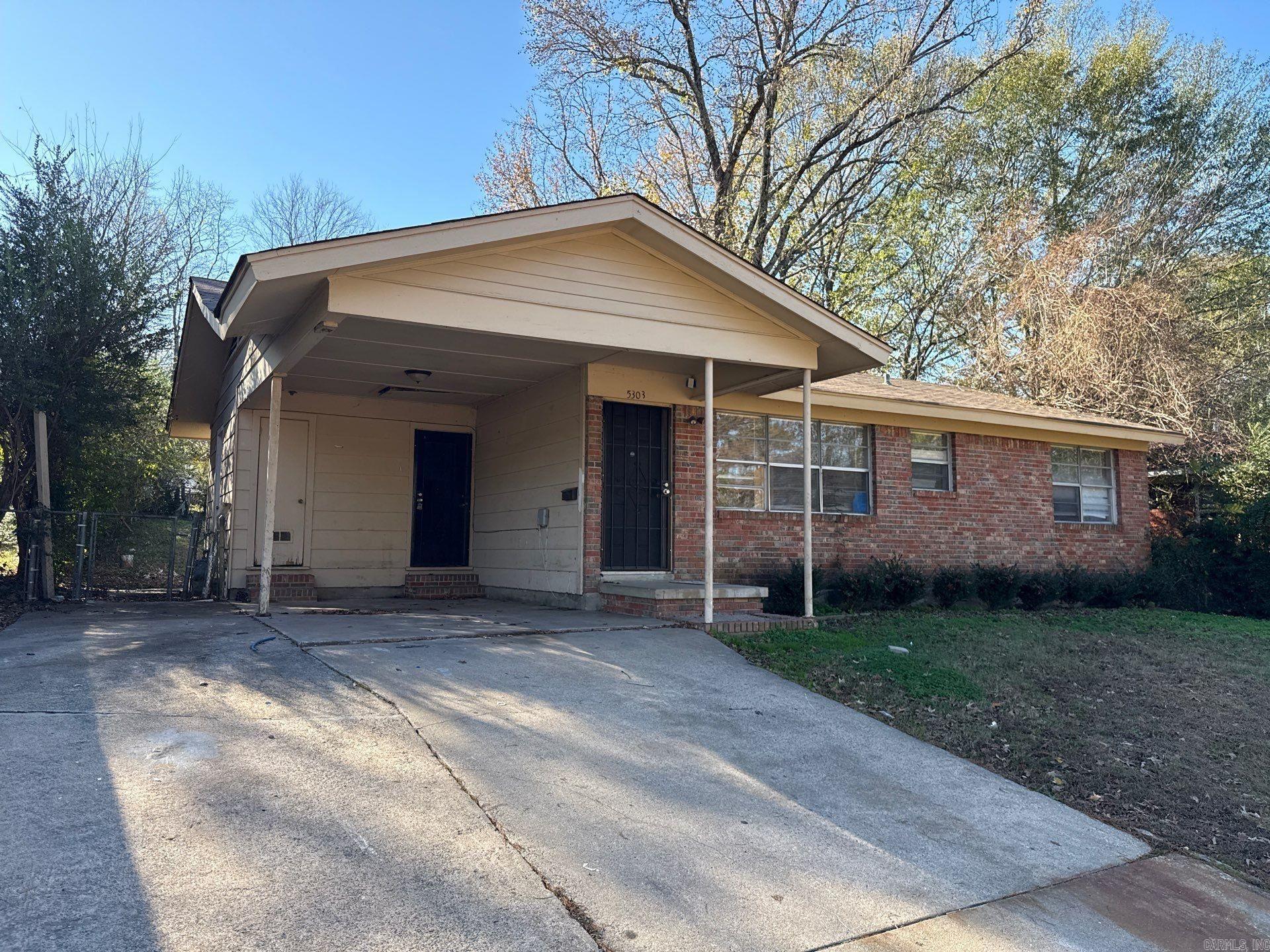 WAKEFIELD VILLAGE - Residential