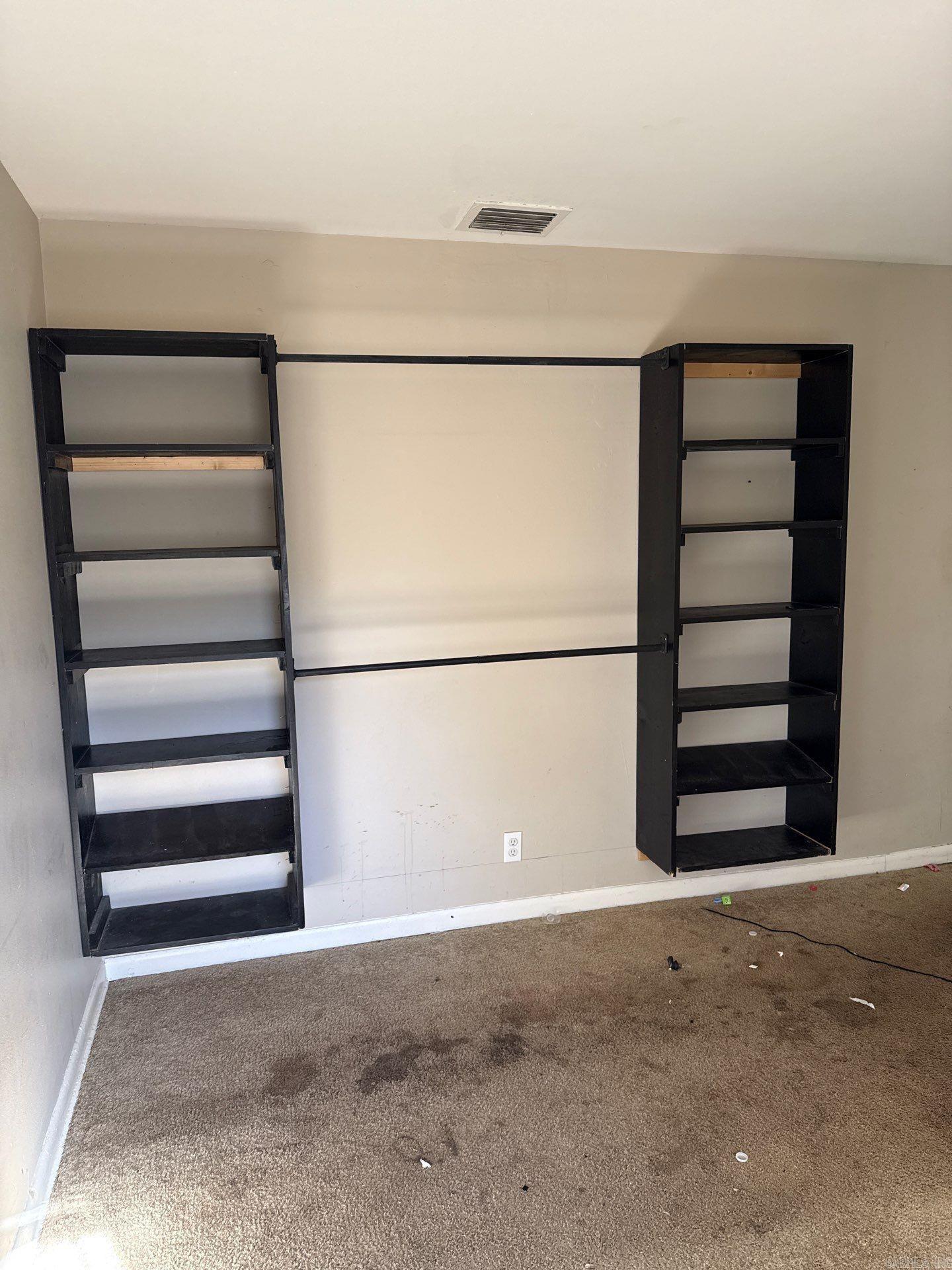 WAKEFIELD VILLAGE - Residential