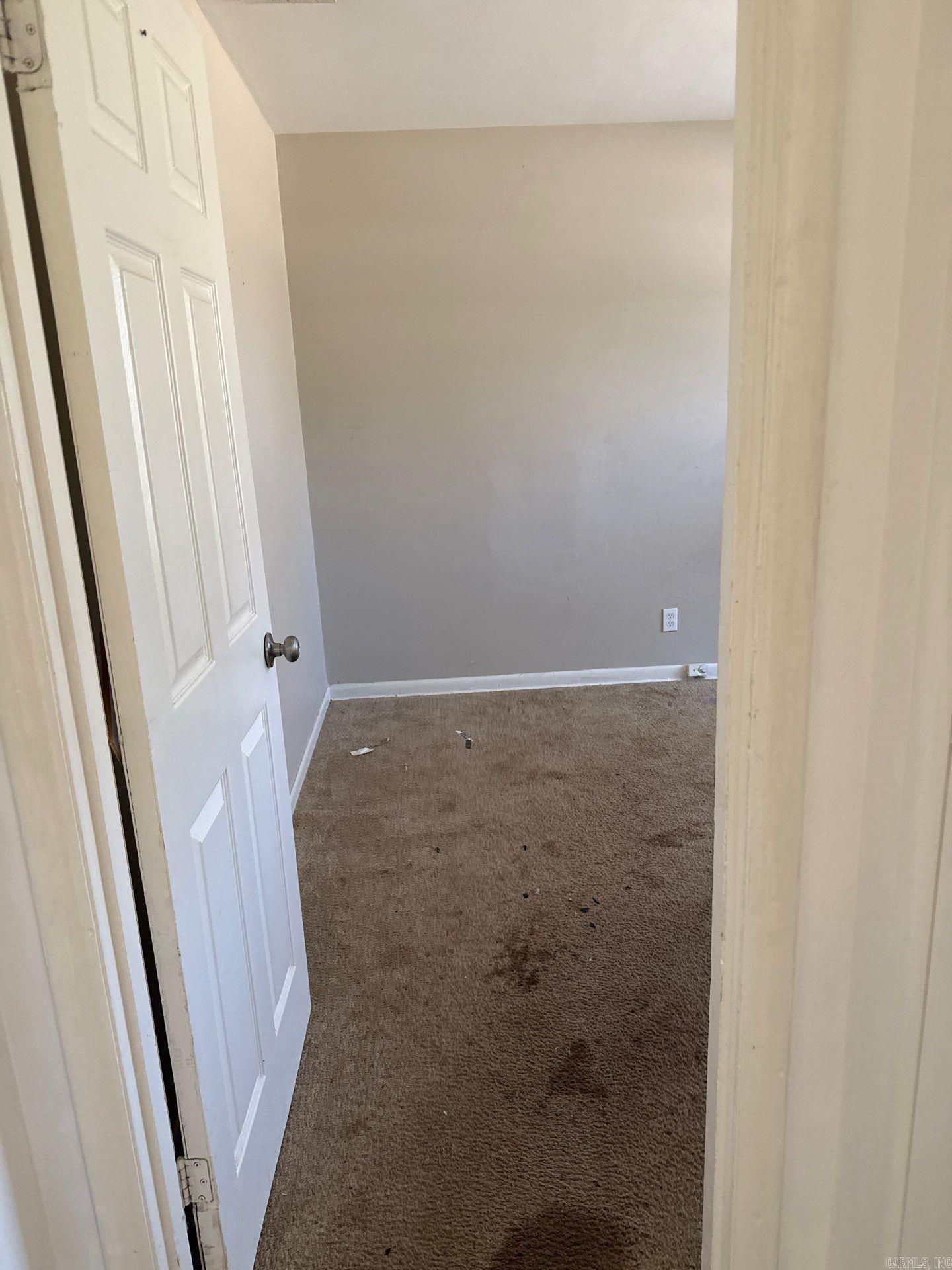 WAKEFIELD VILLAGE - Residential