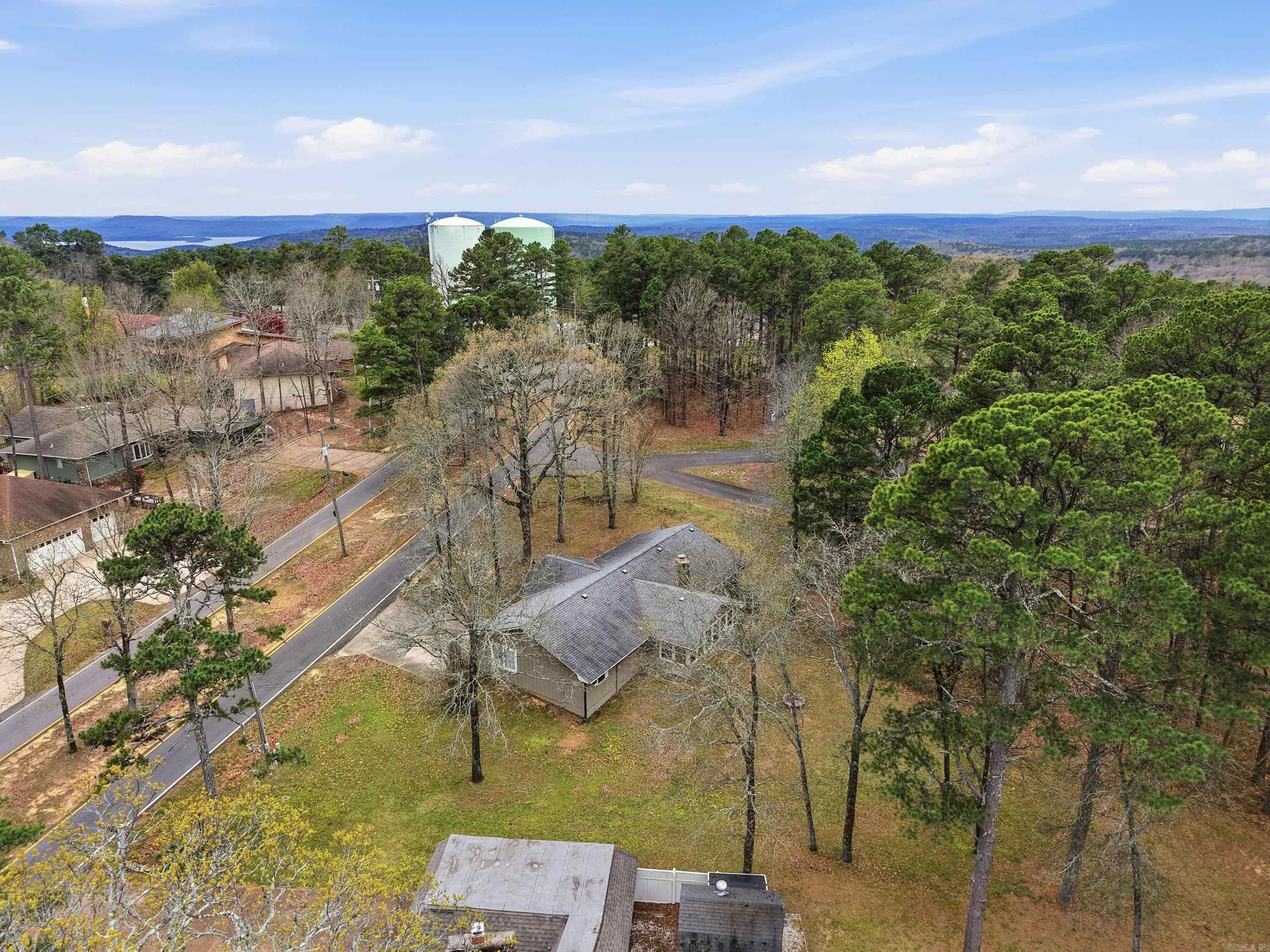 INDIAN HILLS - Residential