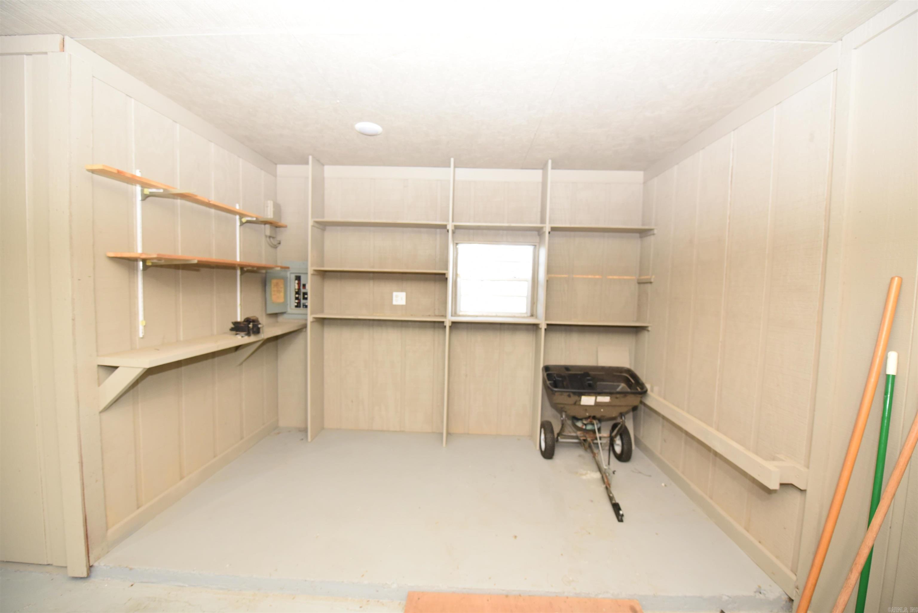 INDIAN HILLS - Residential