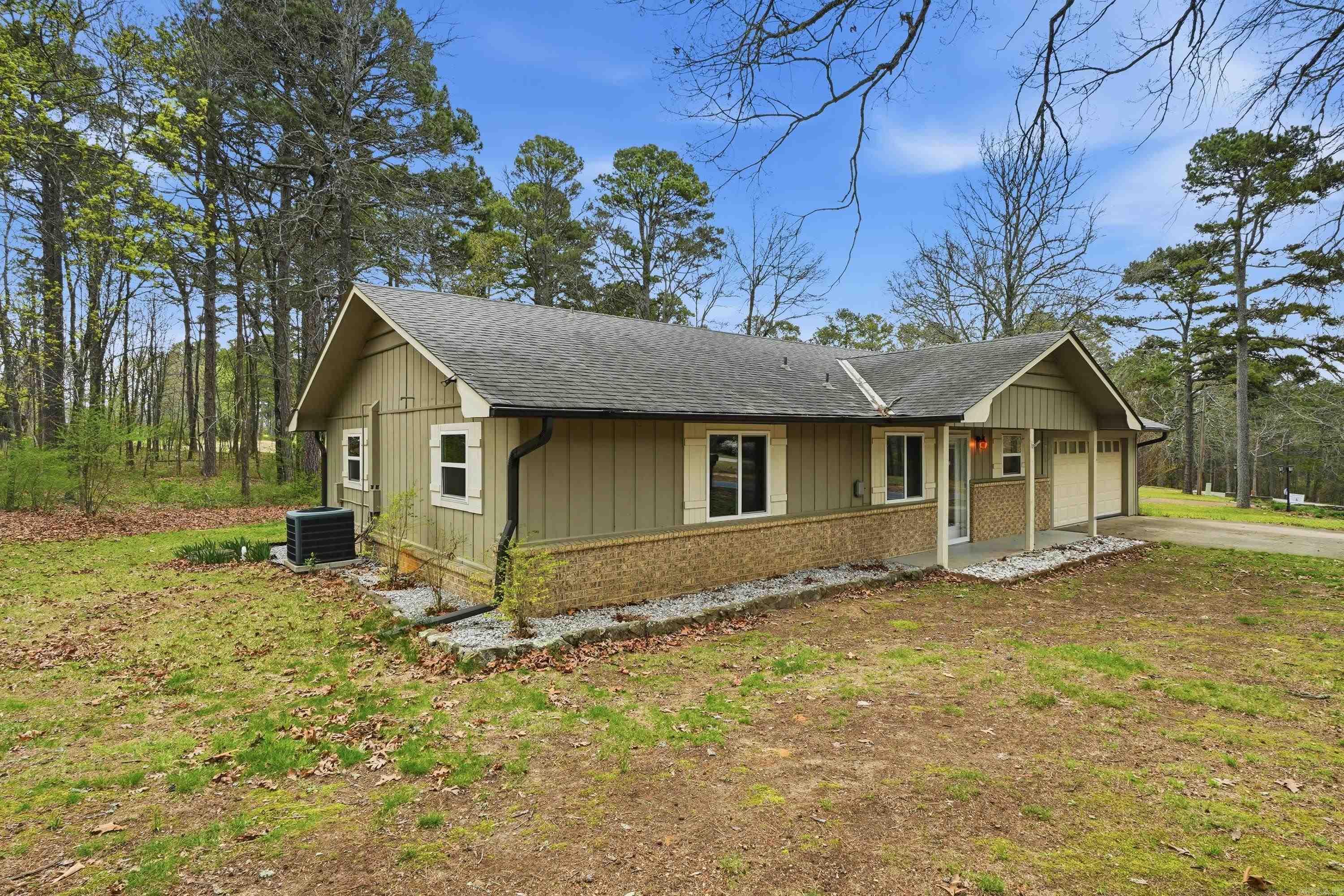 INDIAN HILLS - Residential