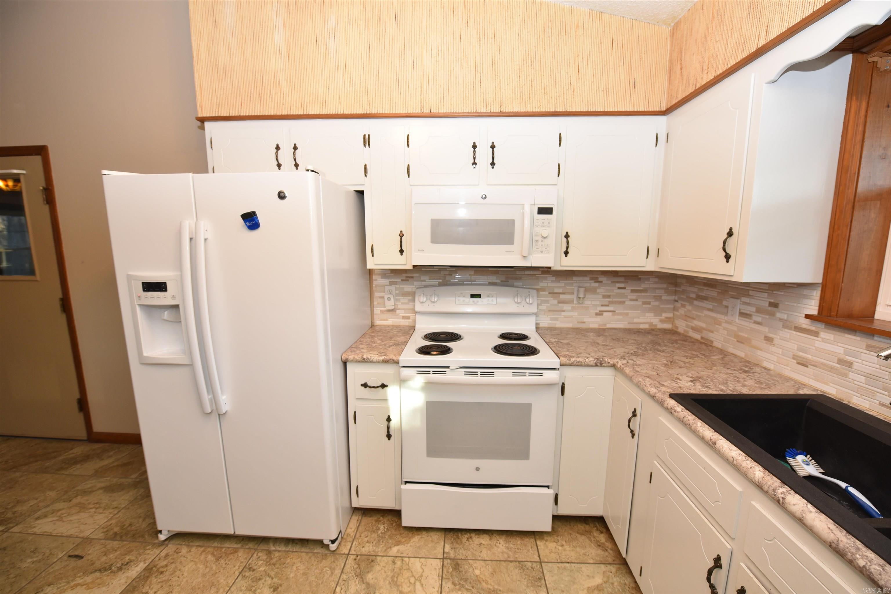 INDIAN HILLS - Residential