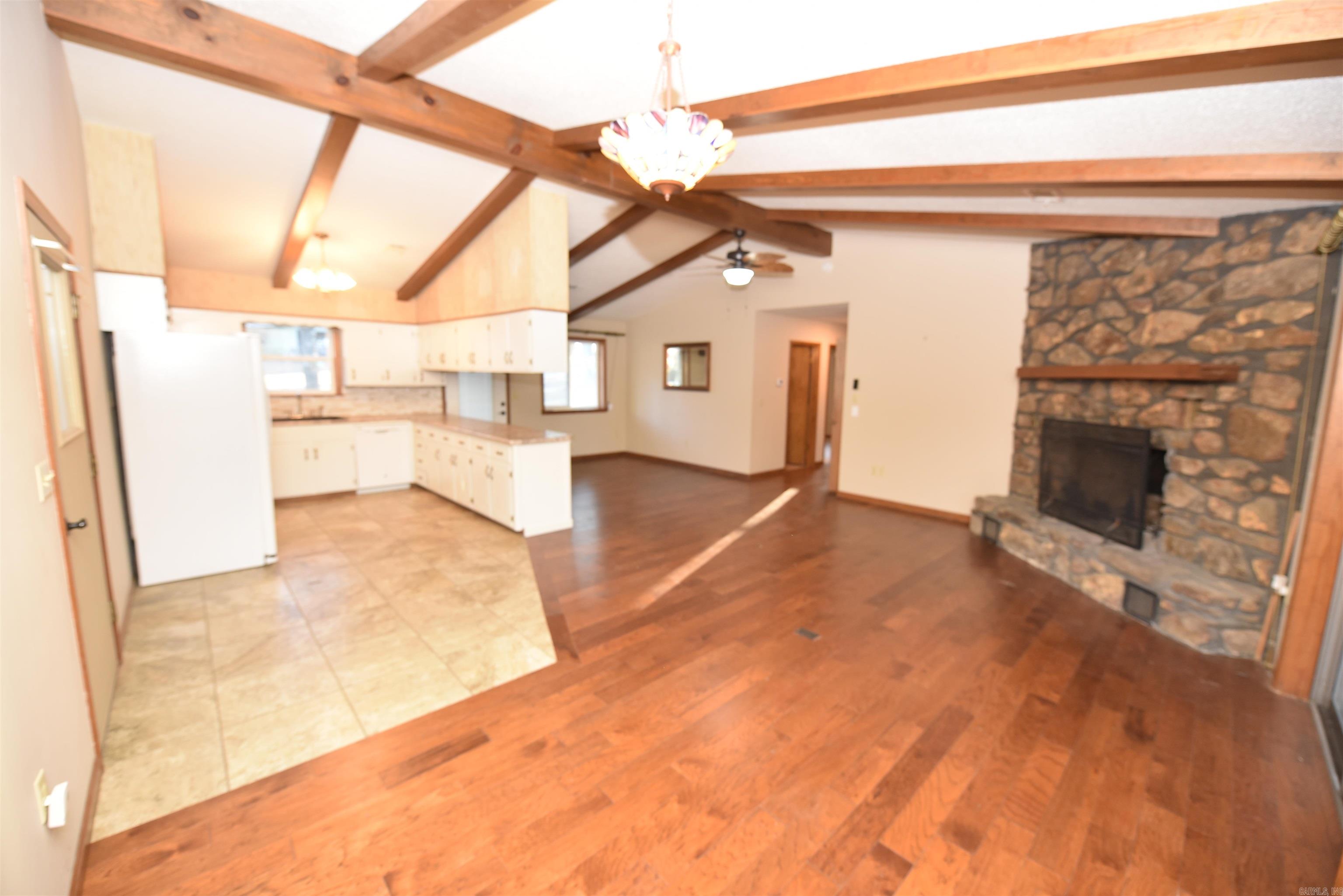 INDIAN HILLS - Residential