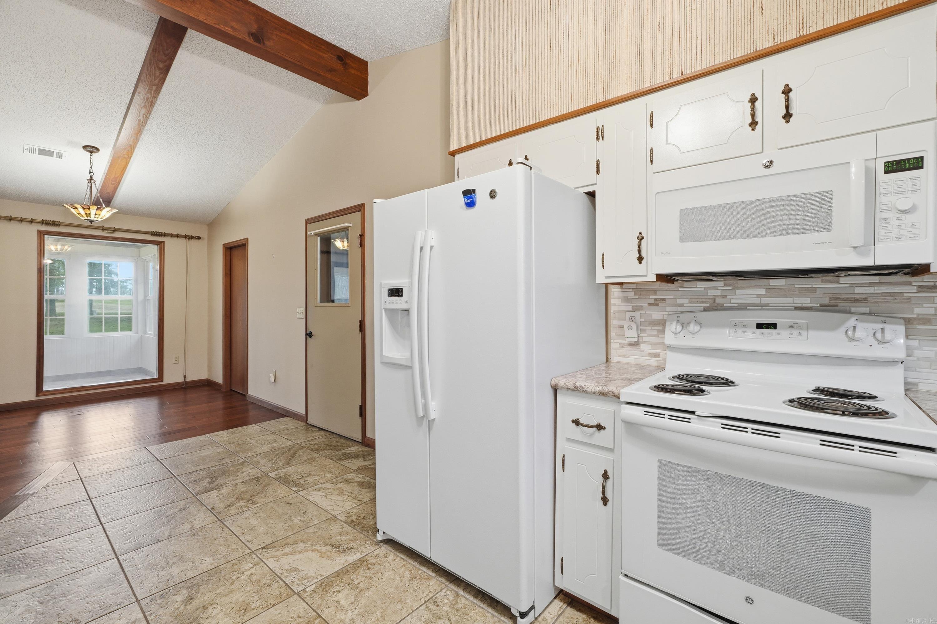 INDIAN HILLS - Residential