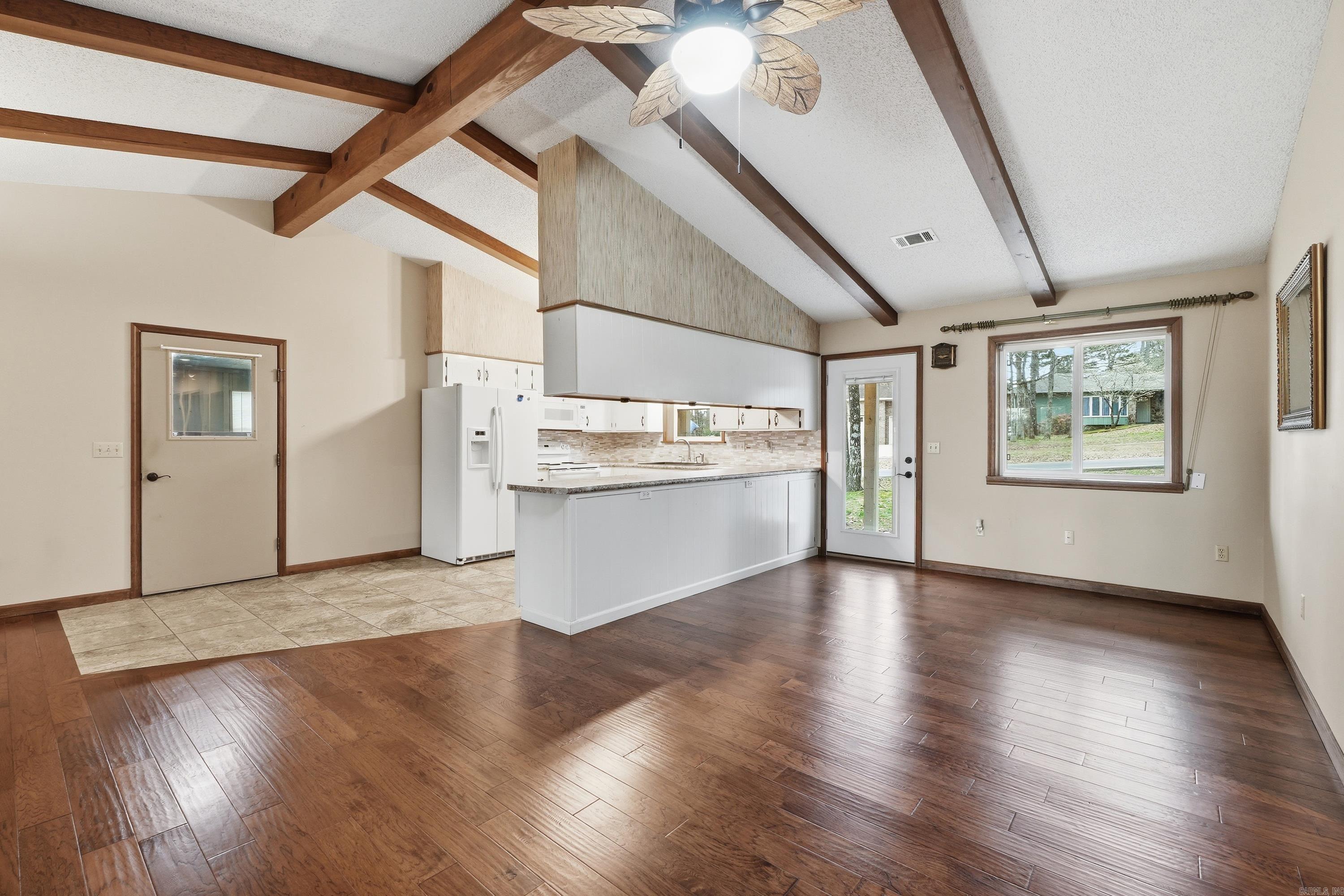 INDIAN HILLS - Residential