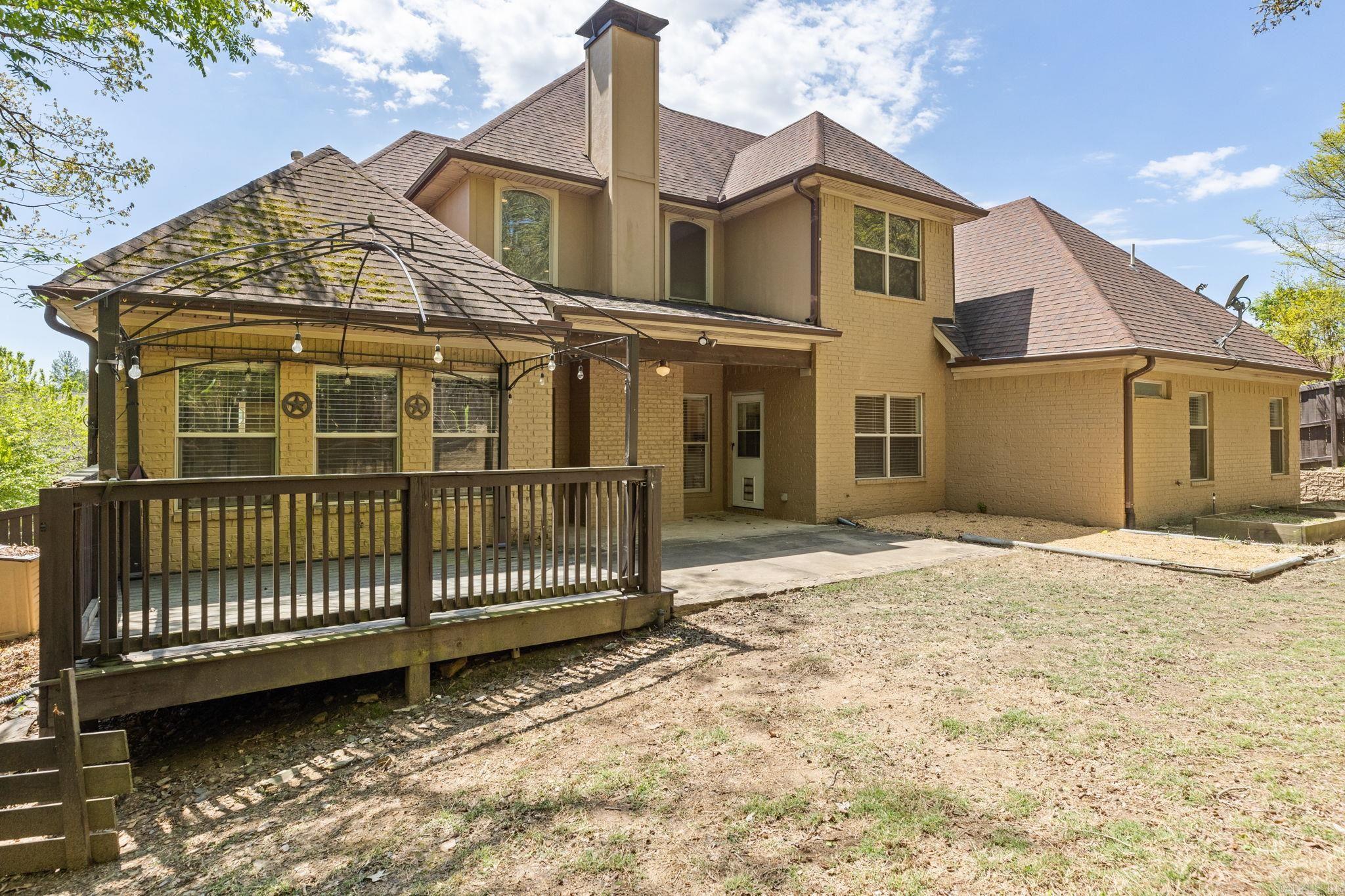 WOODLANDS EDGE - Residential