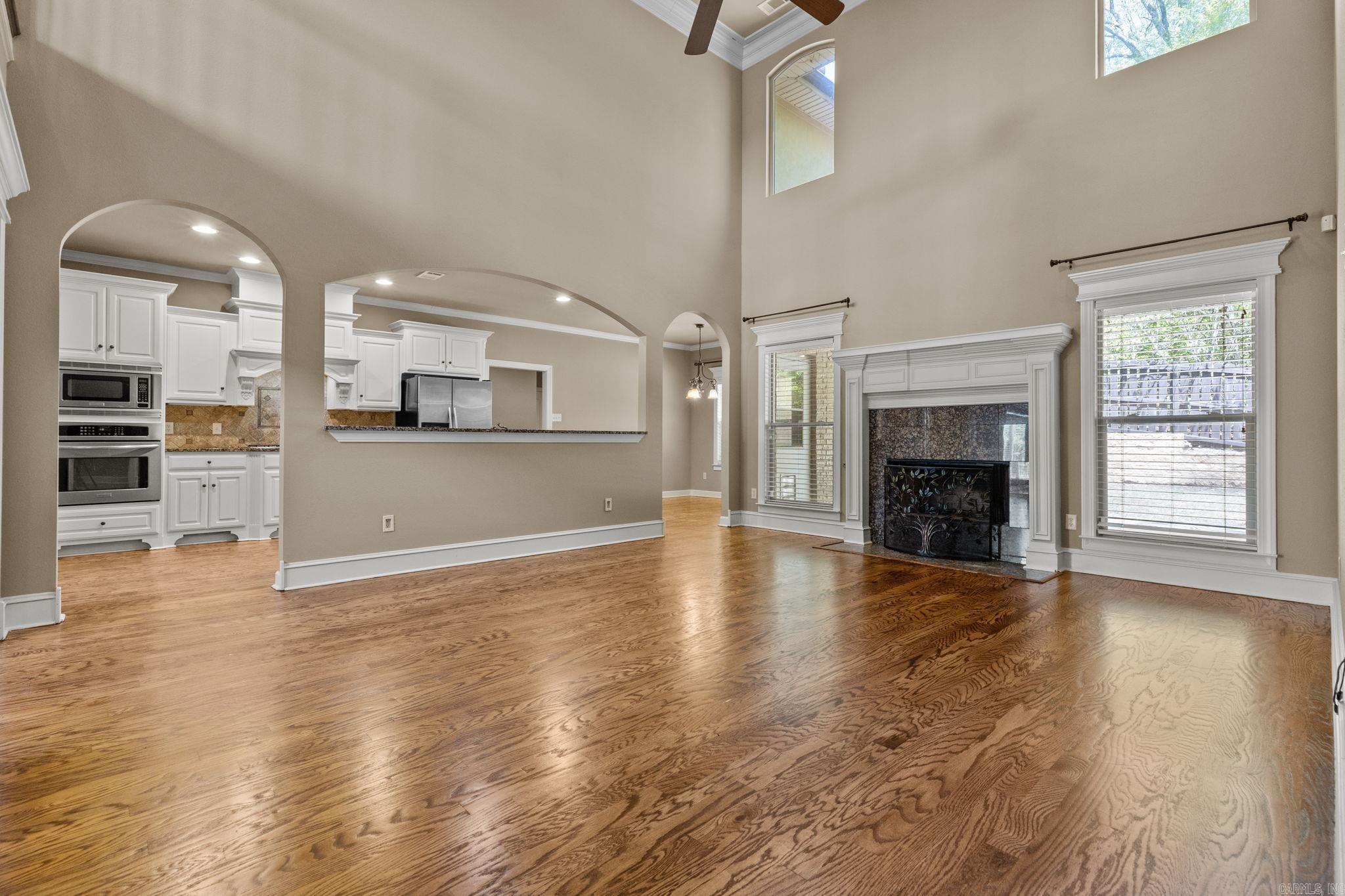 WOODLANDS EDGE - Residential