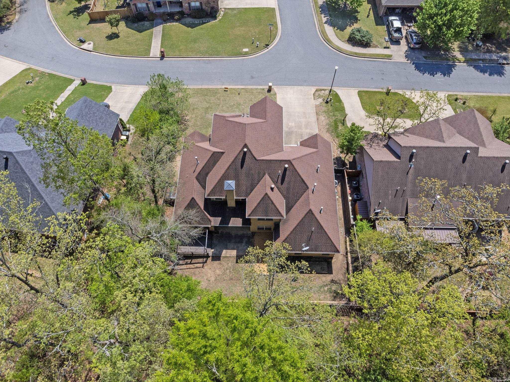 WOODLANDS EDGE - Residential