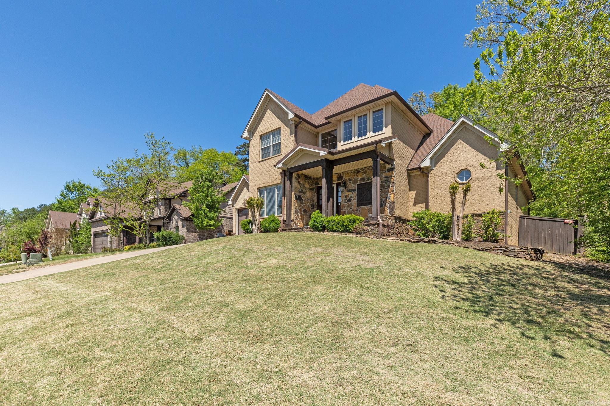 WOODLANDS EDGE - Residential