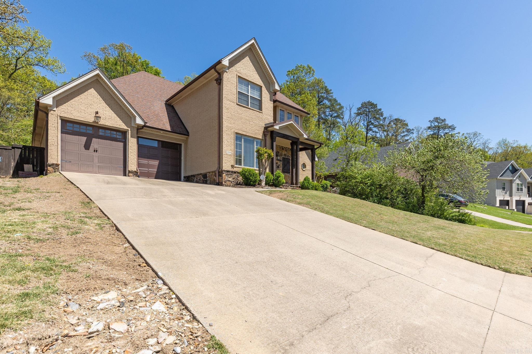 WOODLANDS EDGE - Residential