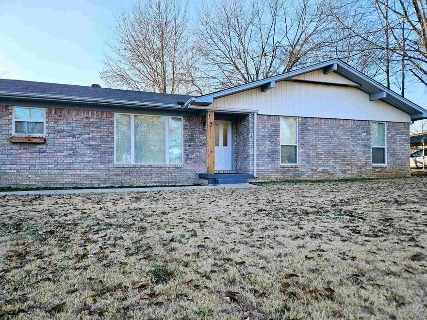 Beautiful home in the heart of Greenbrier in a quiet neighborhood. Completely updated with plenty of room. Freshly painted, modernized kitchen and living room! Wonderful open floor plan!! Large laundry room that leads to a completely fenced in backyard with a brick storage building. New energy efficient windows and water heater installed in 2022! Fiber optic internet newly available! You don't want to miss out on this immaculate home just waiting for the perfect family!