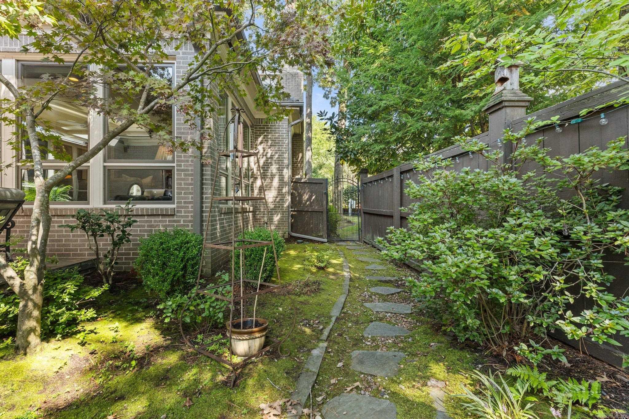 CHENAL VALLEY DUCLAIR COURT - Residential