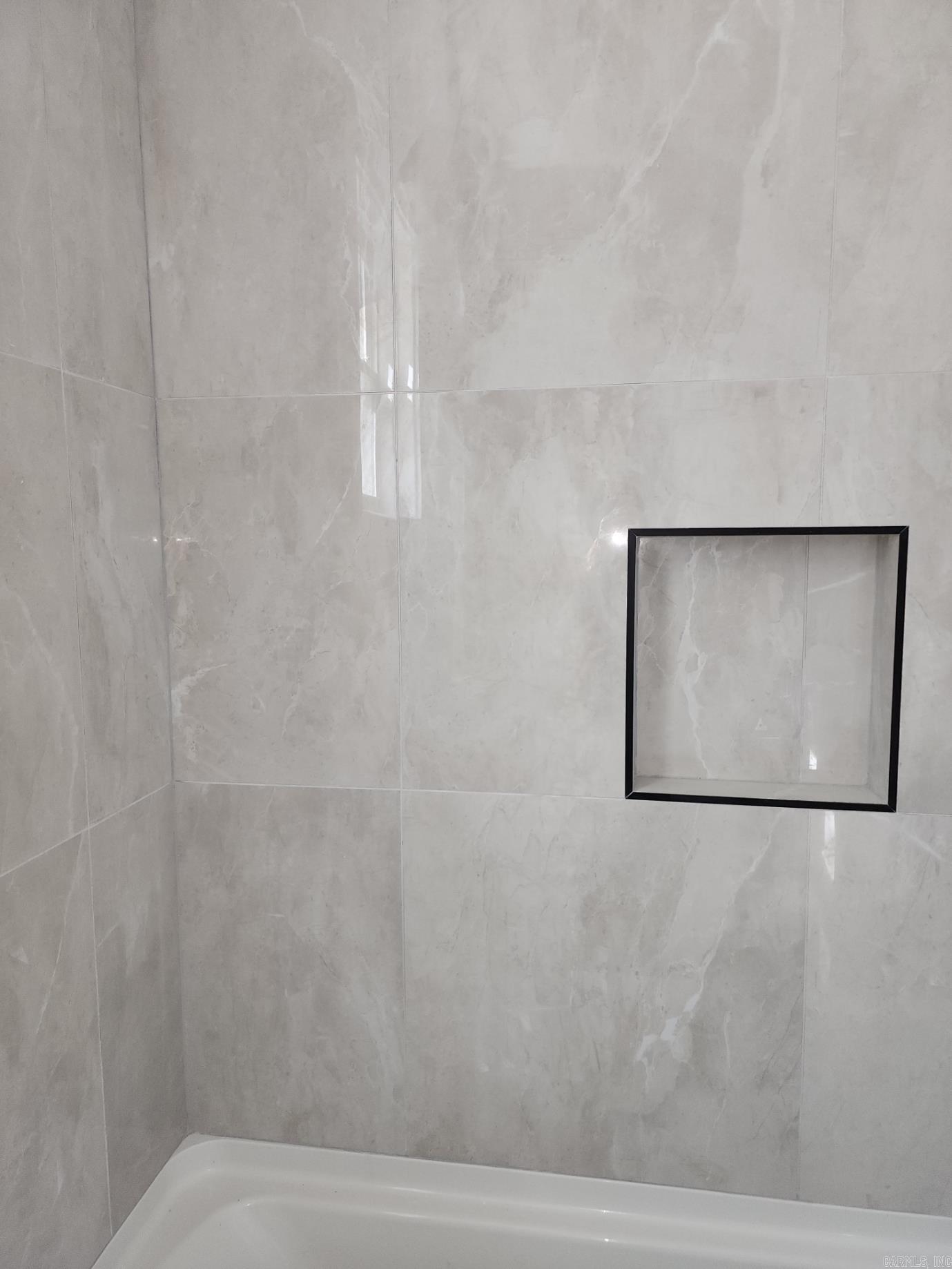 ALTA VISTA - Residential