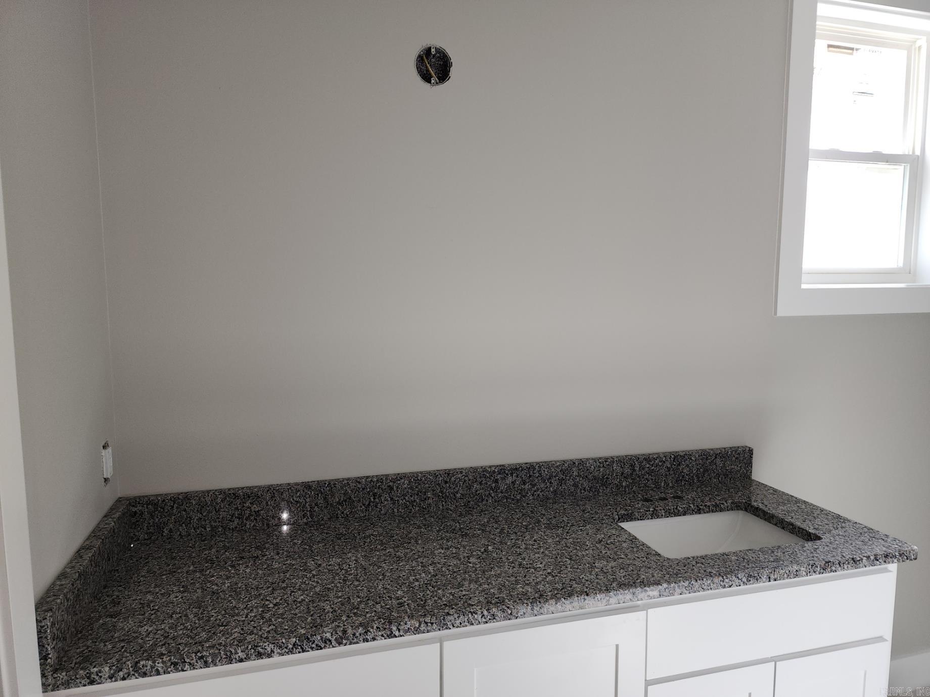 ALTA VISTA - Residential