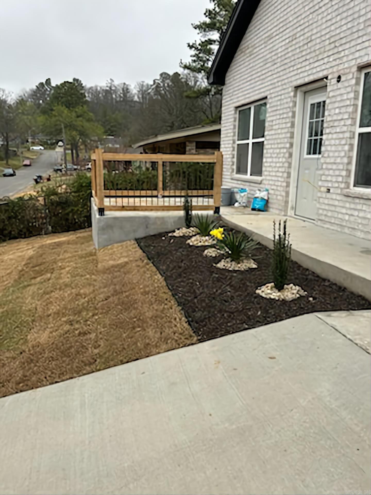 ALTA VISTA - Residential