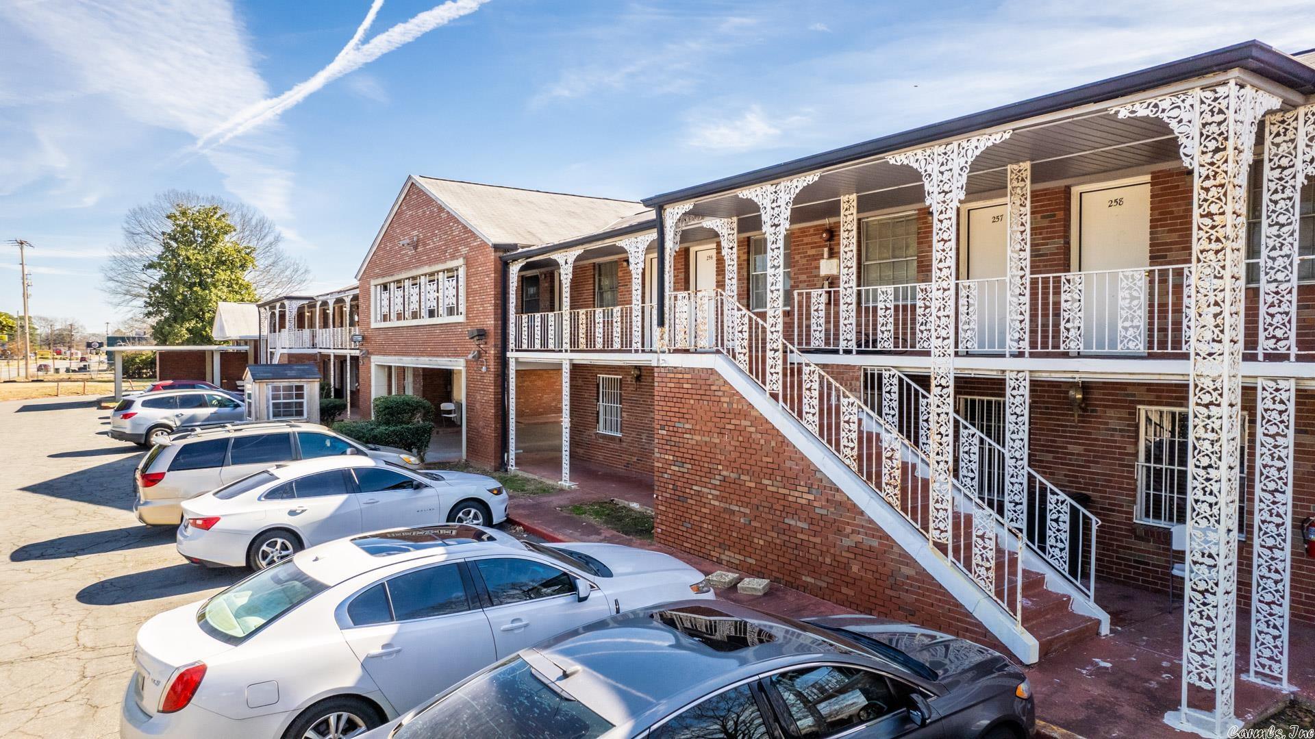 Magnolia - Commercial Sale