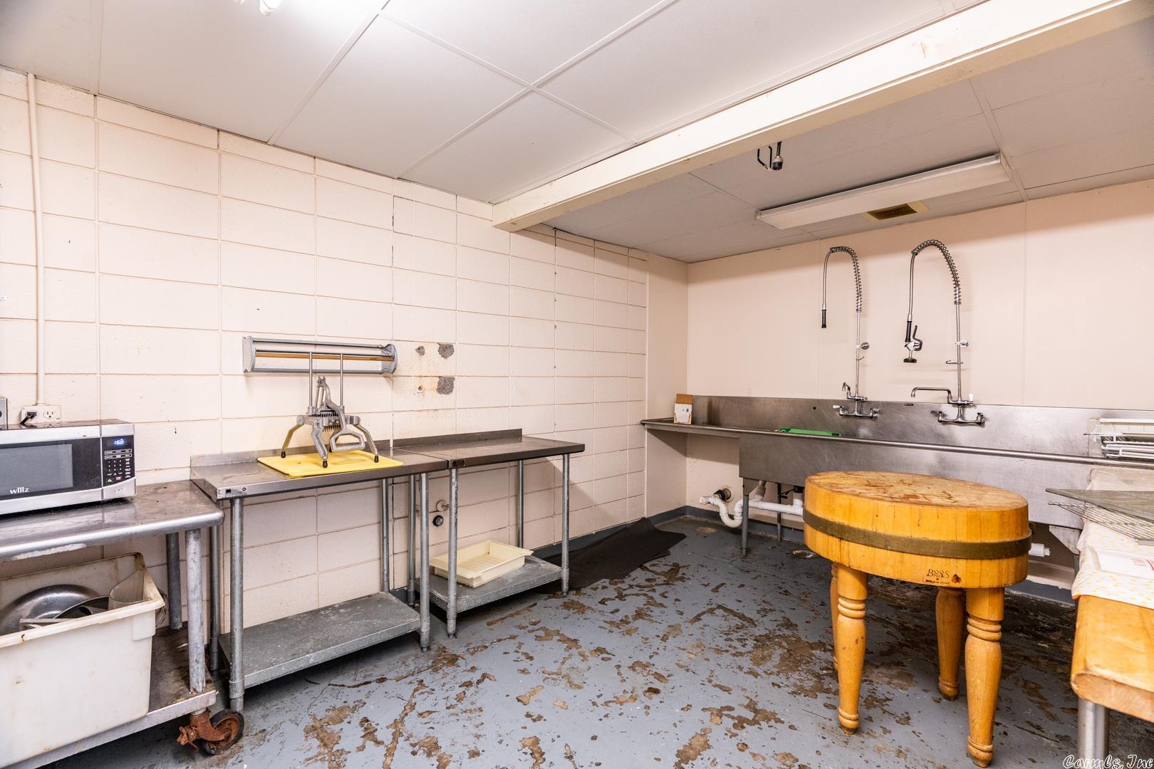 Magnolia - Commercial Sale