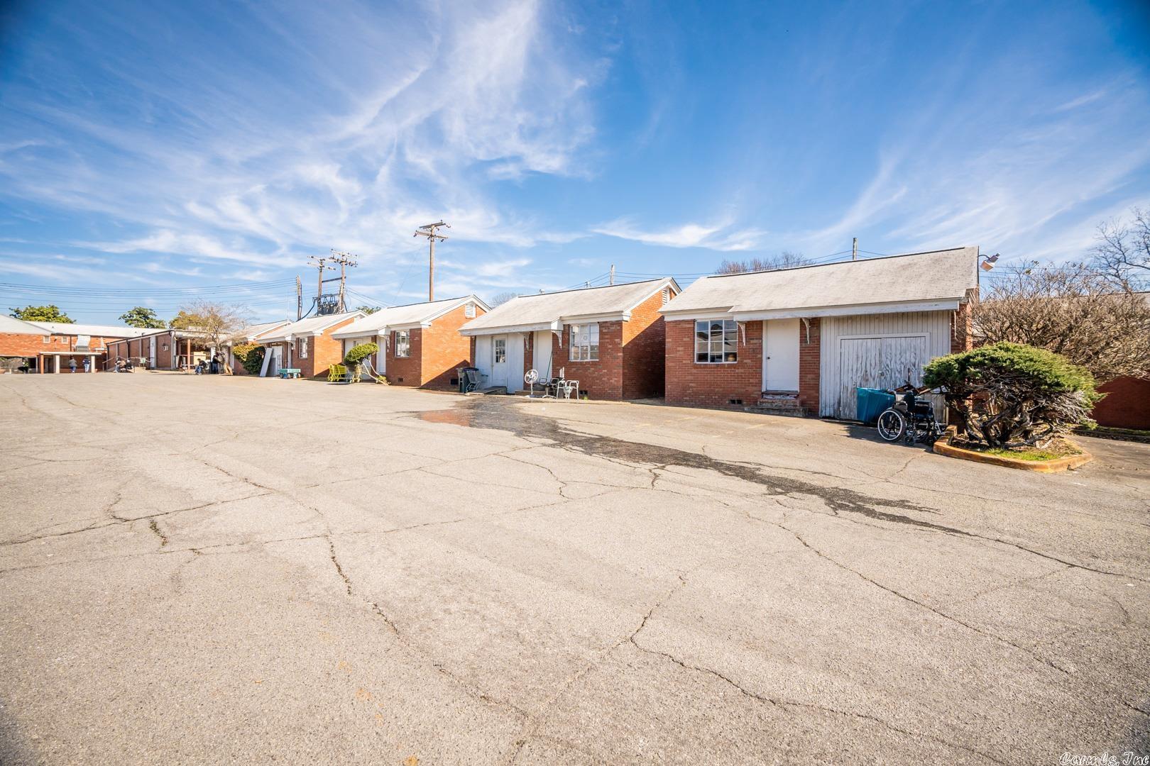 Magnolia - Commercial Sale