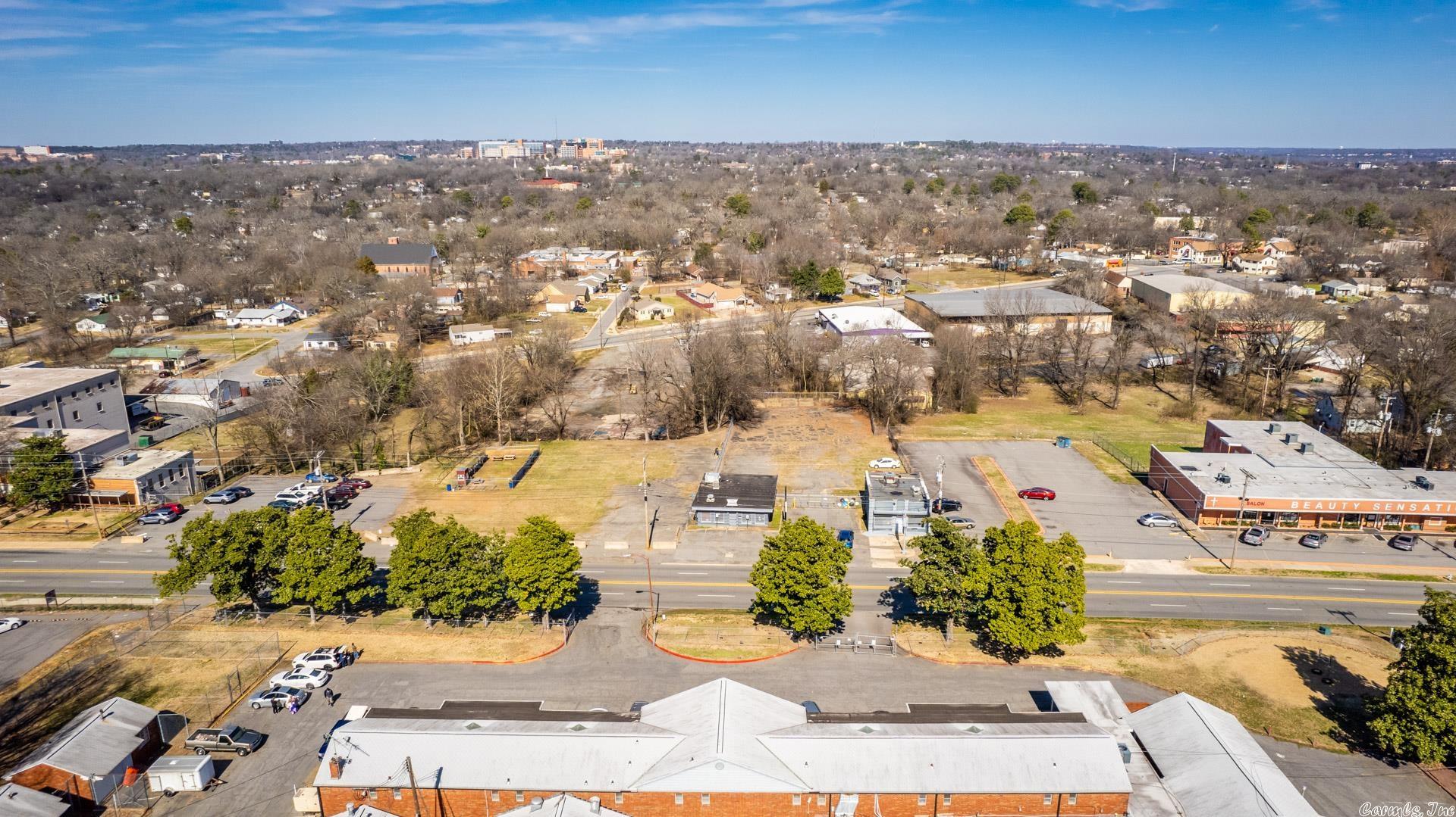 Magnolia - Commercial Sale