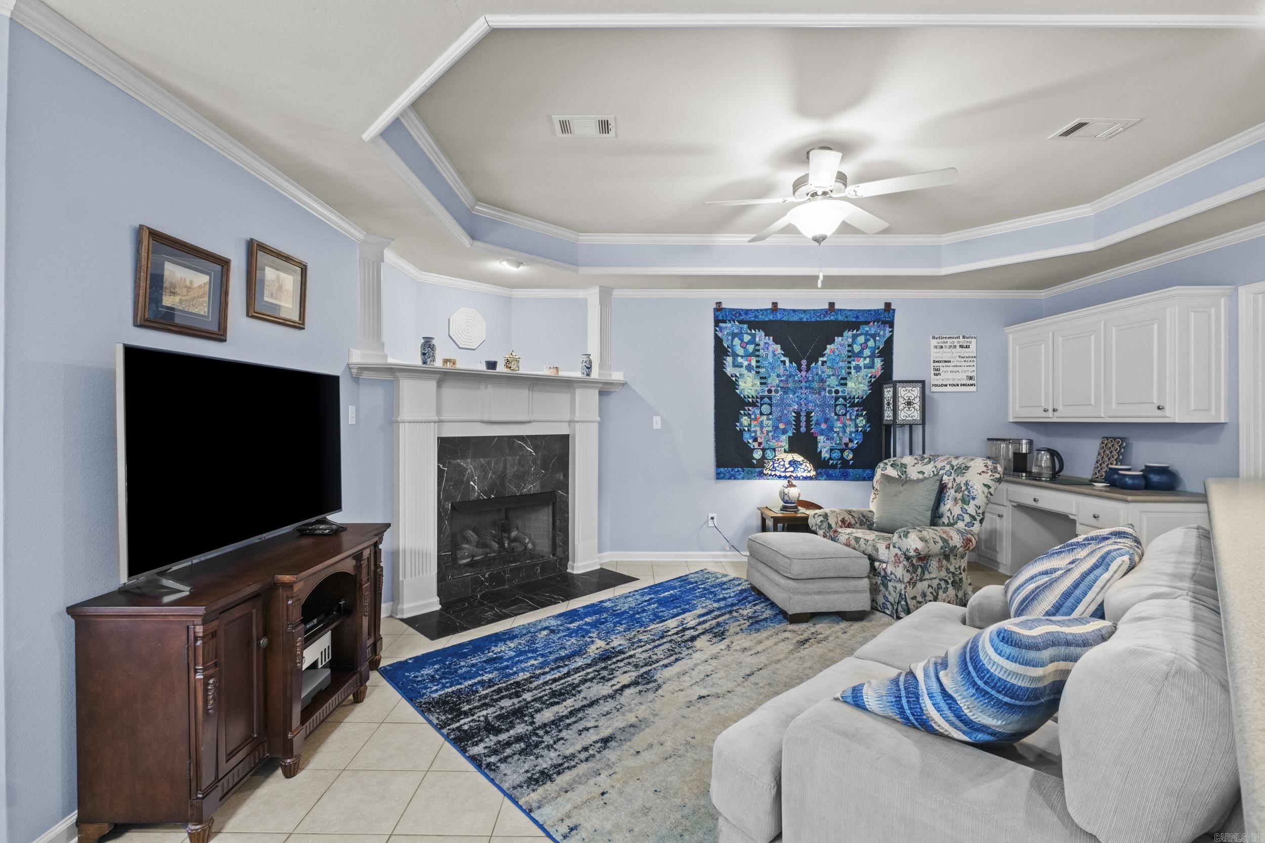 COUNTRY CLUB OF ARK THE - Residential