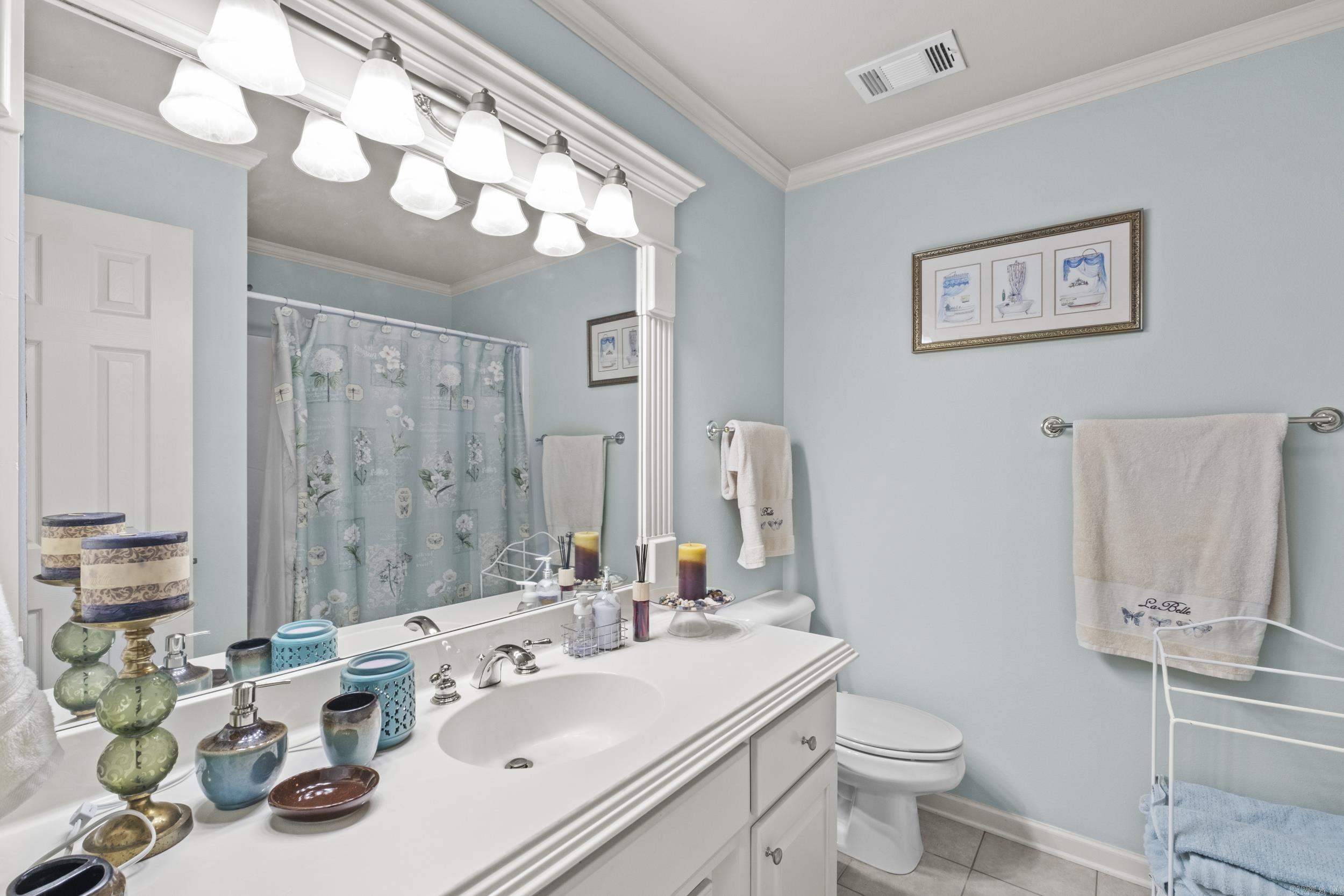 COUNTRY CLUB OF ARK THE - Residential