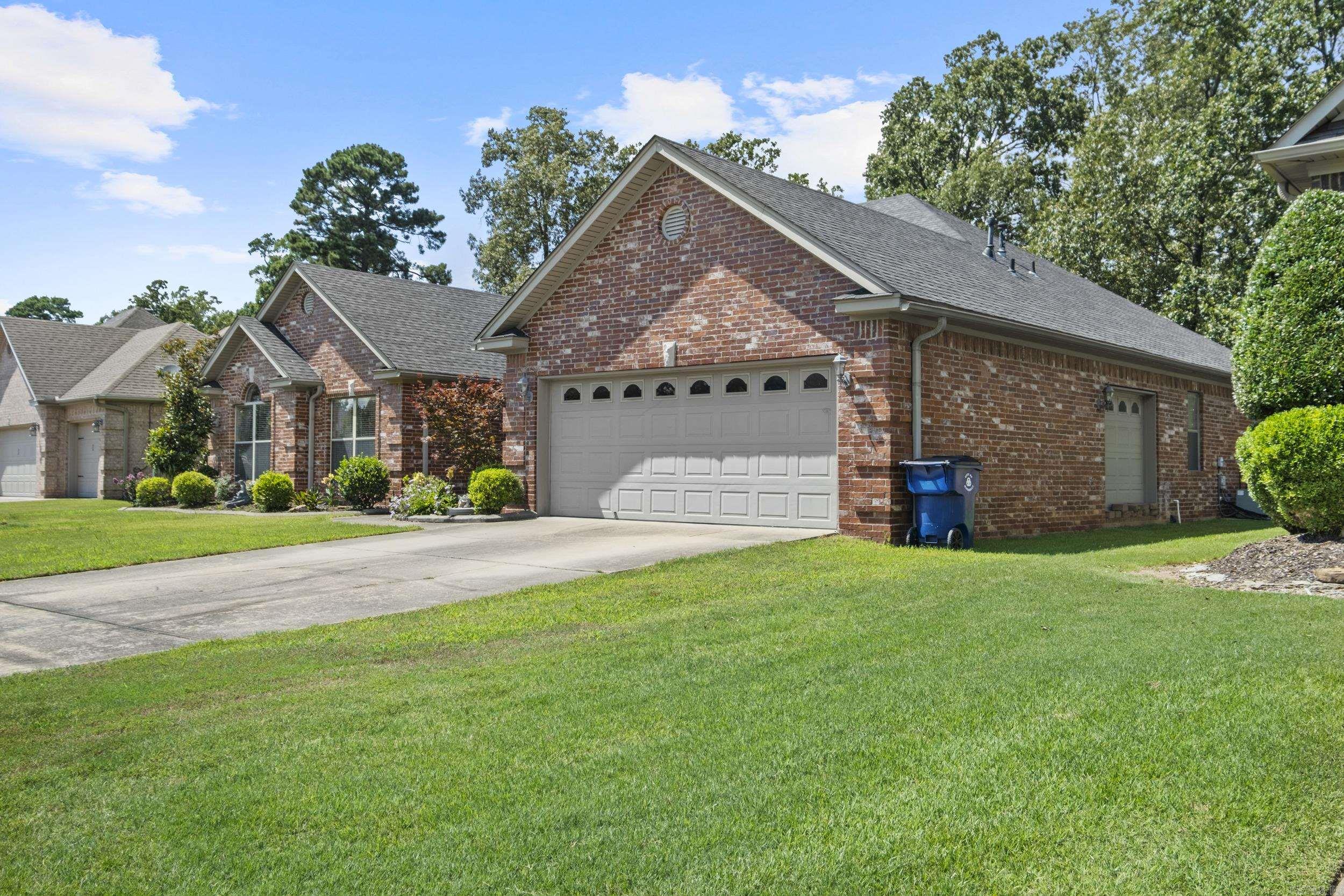 COUNTRY CLUB OF ARK THE - Residential