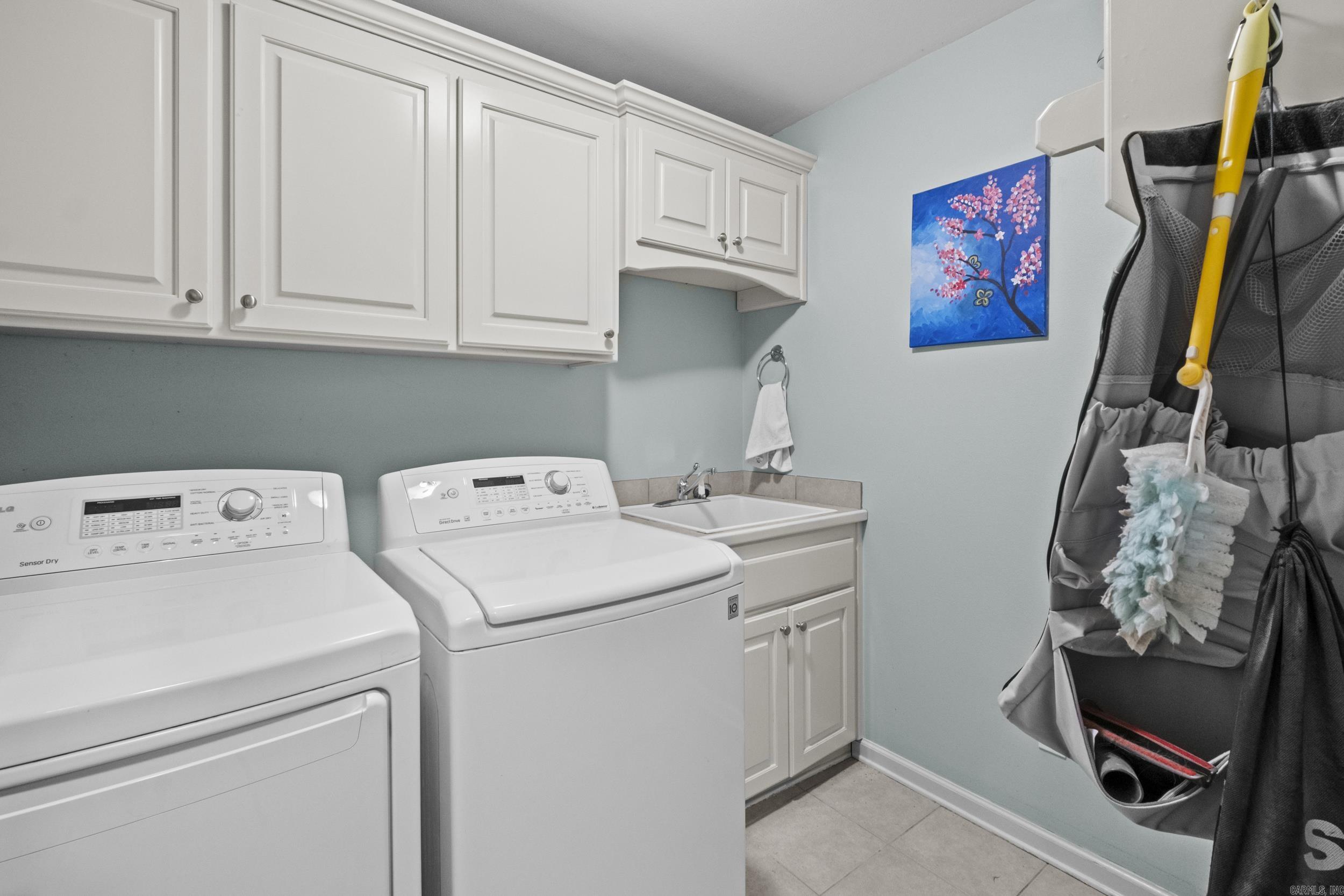 COUNTRY CLUB OF ARK THE - Residential