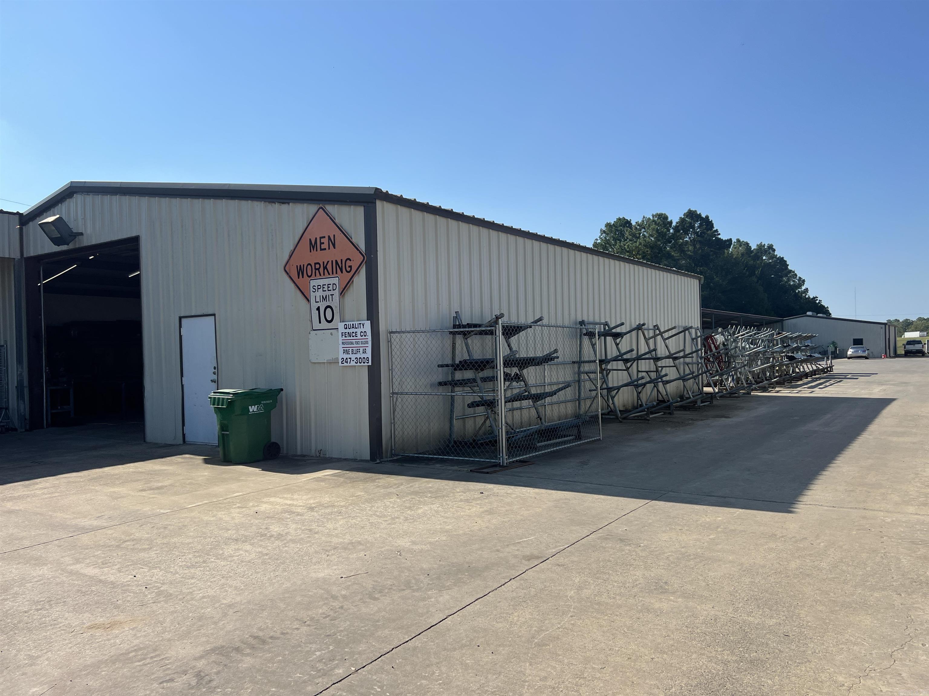 BEARDEN CITY METES & BOUNDS - Commercial Sale
