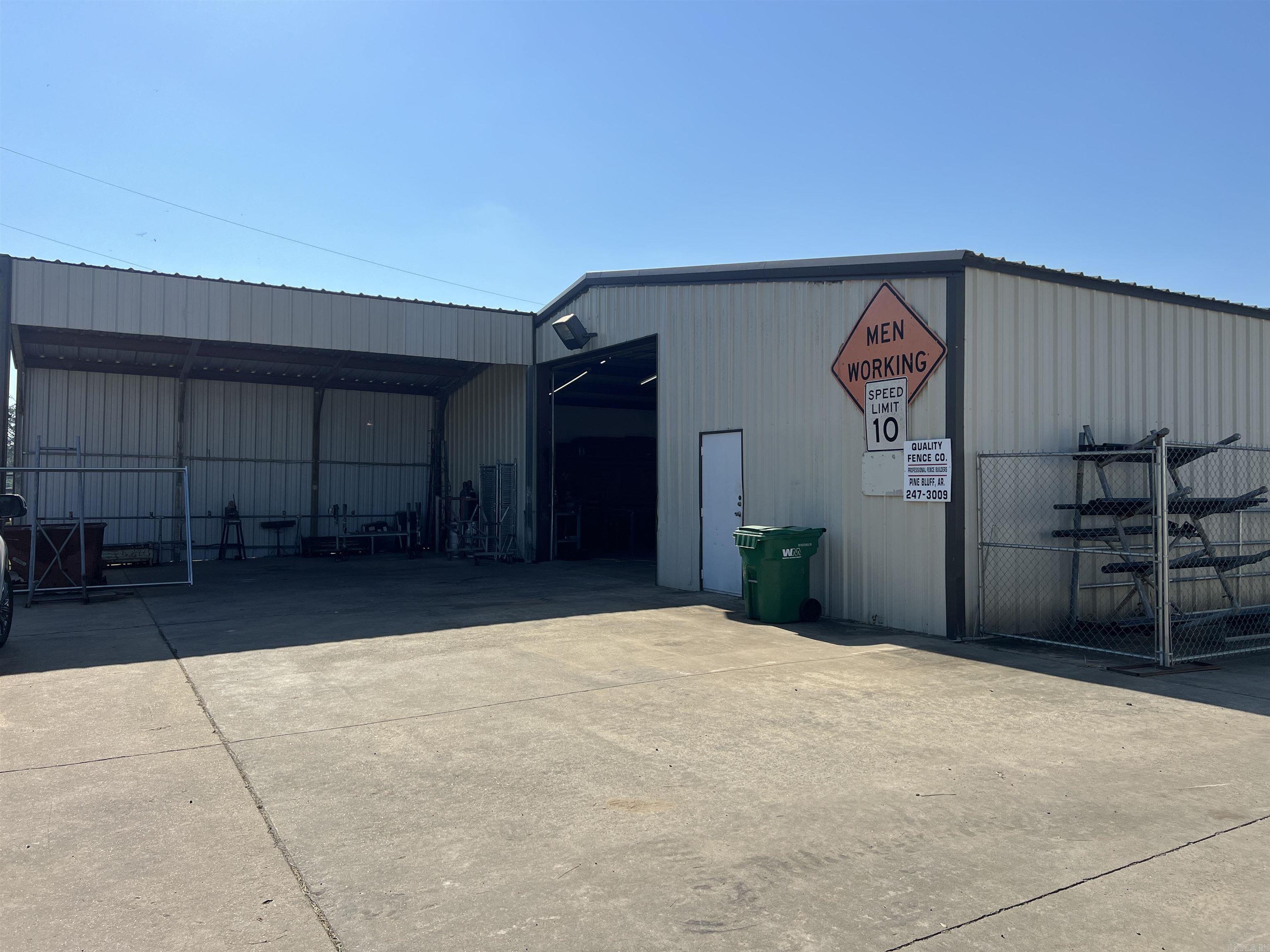 BEARDEN CITY METES & BOUNDS - Commercial Sale