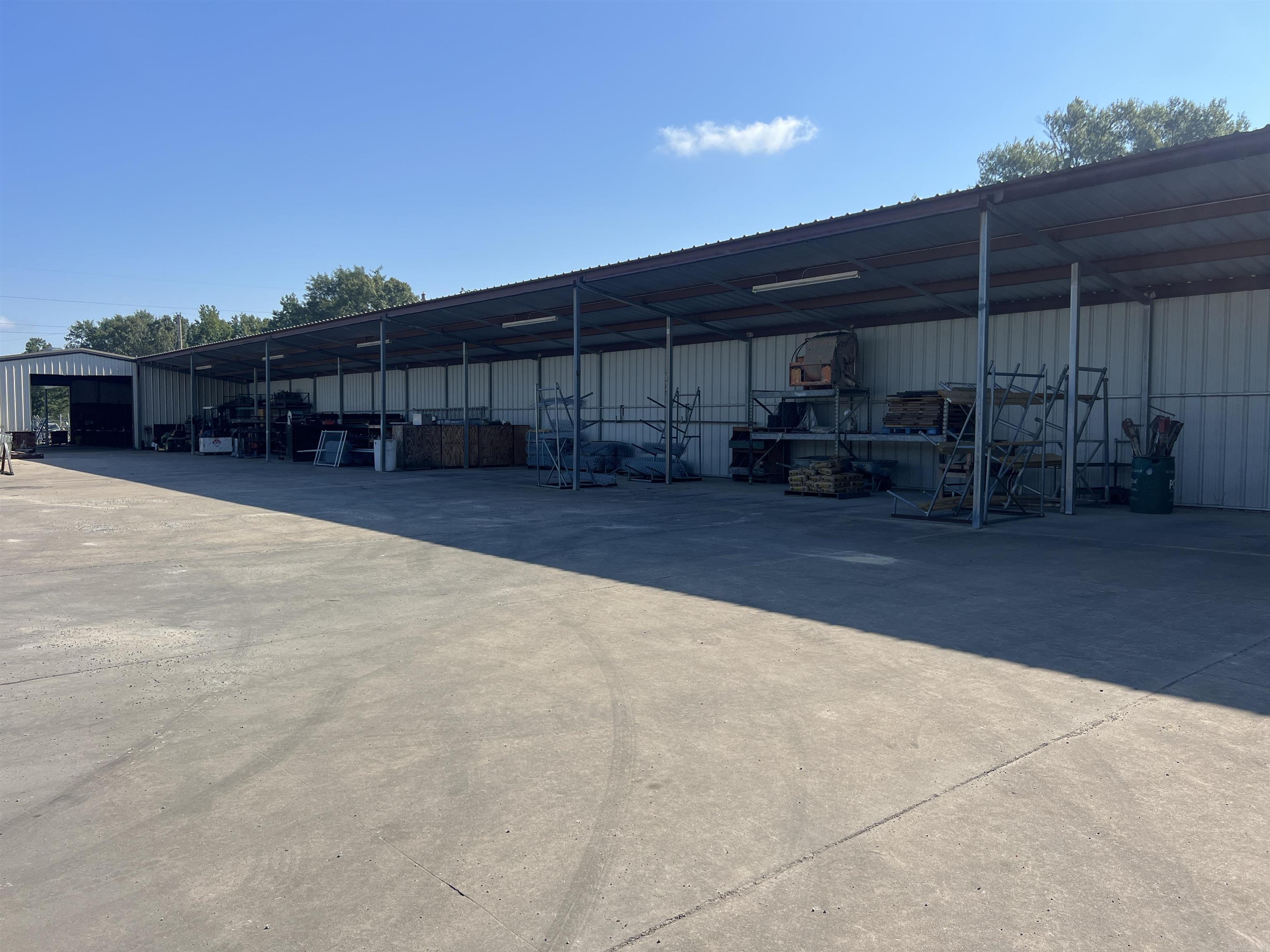 BEARDEN CITY METES & BOUNDS - Commercial Sale