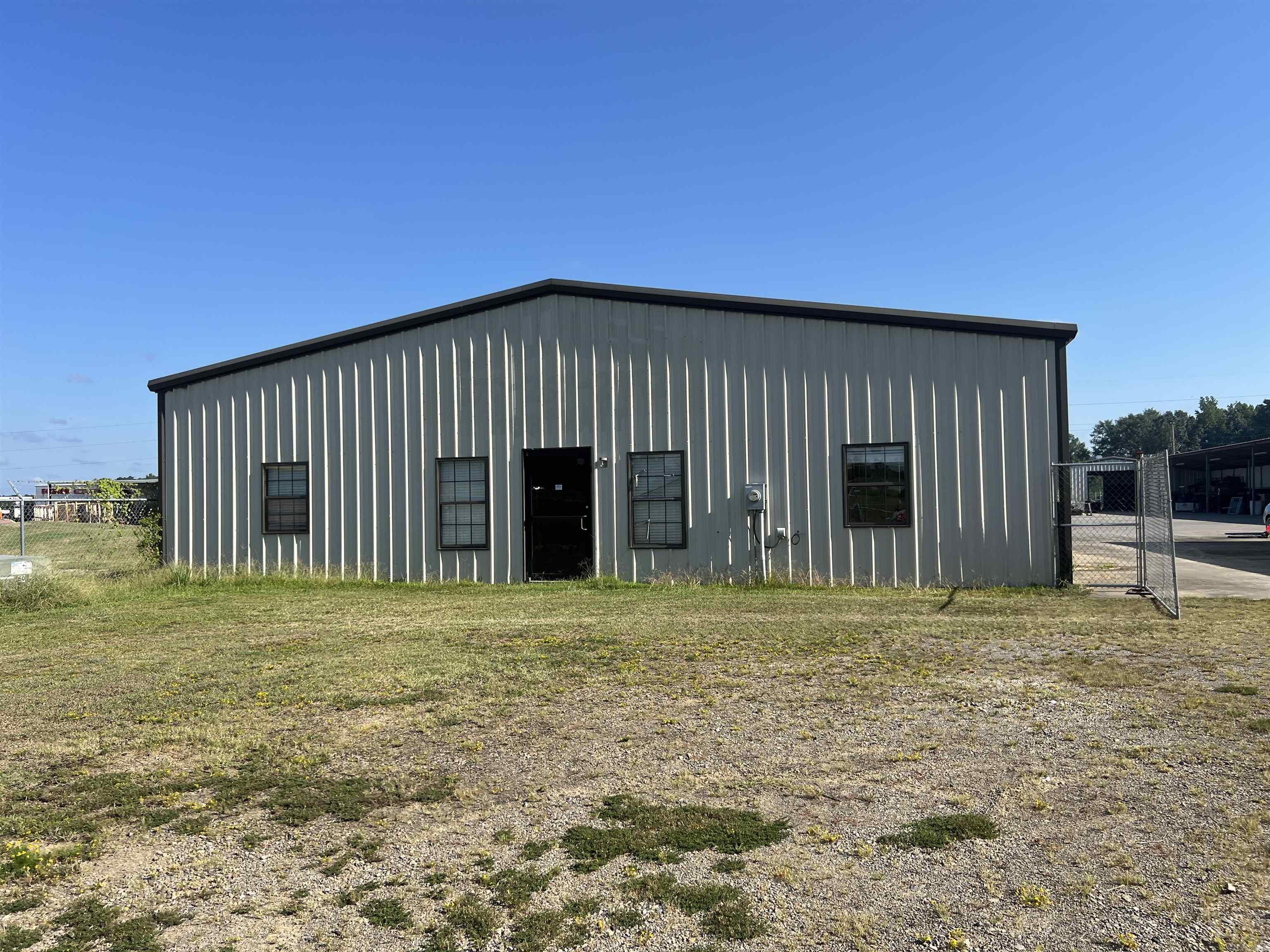 BEARDEN CITY METES & BOUNDS - Commercial Sale